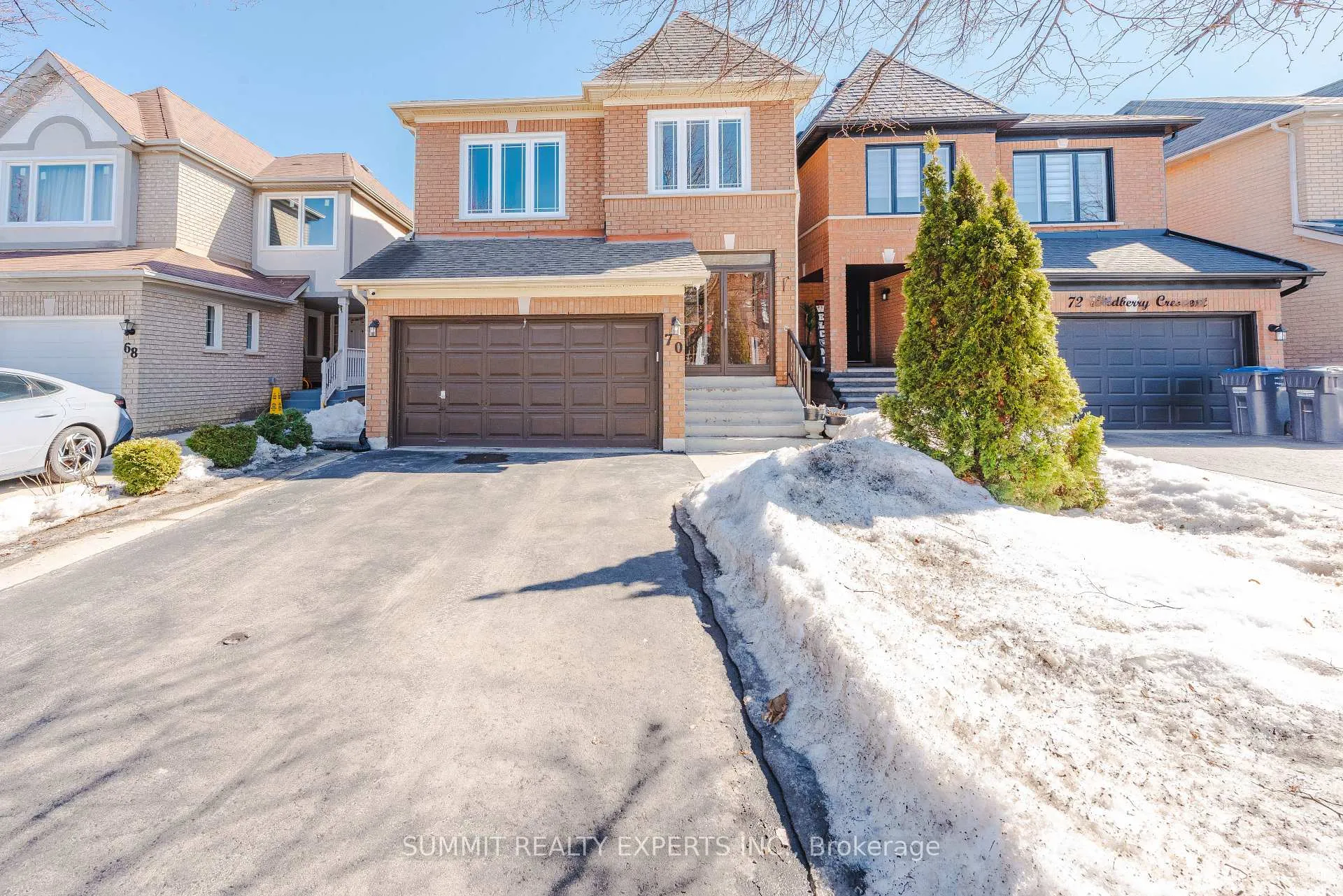 Photo 2 of 70 Wildberry Crescent, Brampton, Sandringham-Wellington — HOMEH