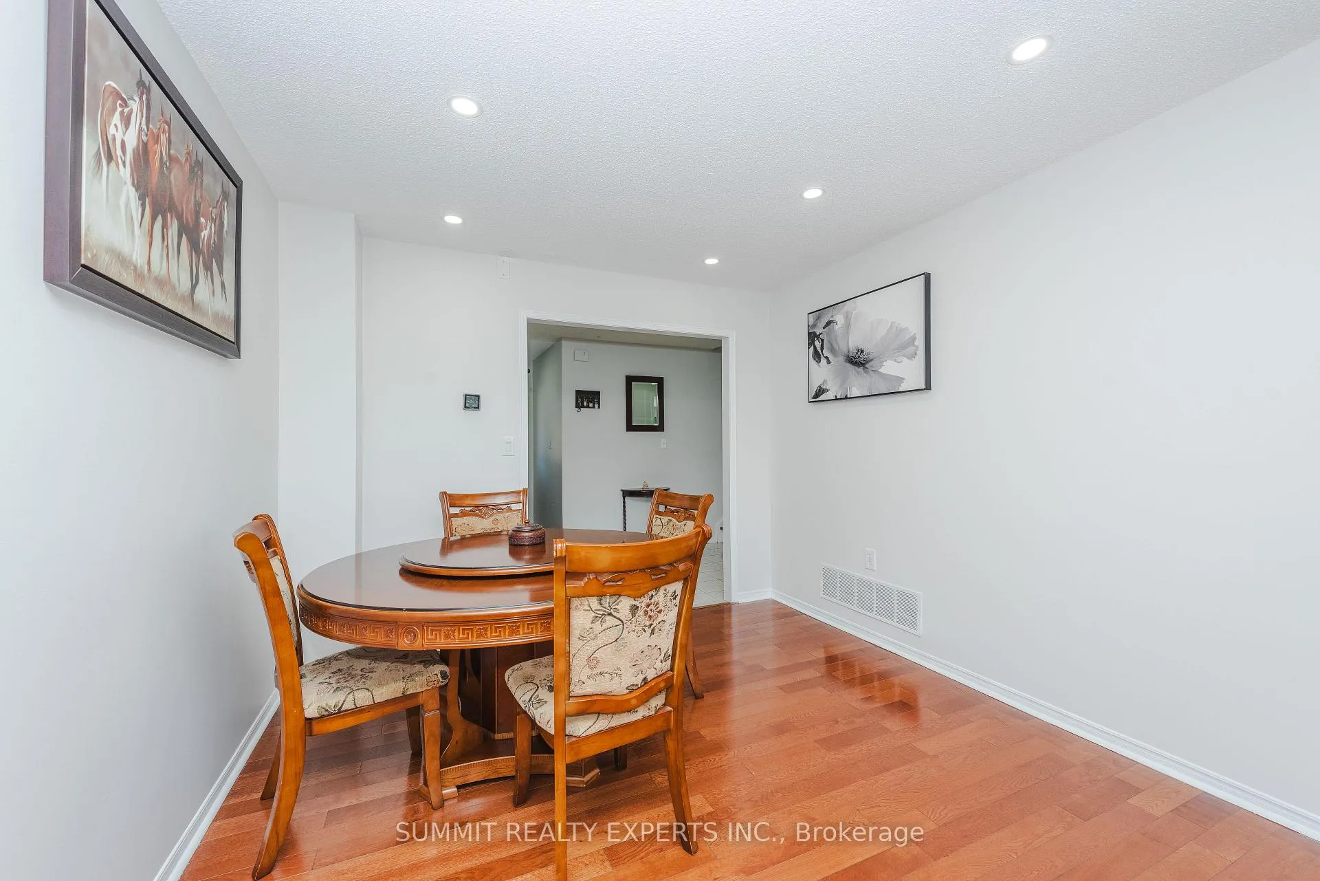 Photo 9 of 70 Wildberry Crescent, Brampton, Sandringham-Wellington — HOMEH