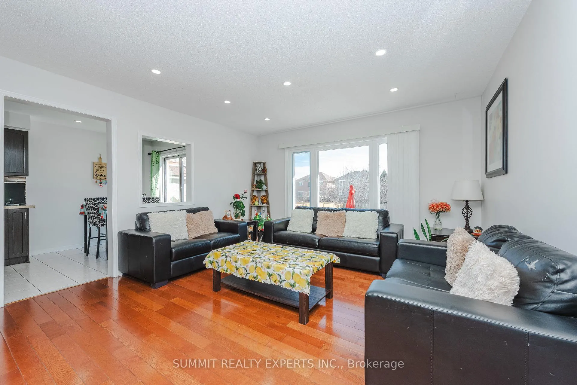 Photo 10 of 70 Wildberry Crescent, Brampton, Sandringham-Wellington — HOMEH