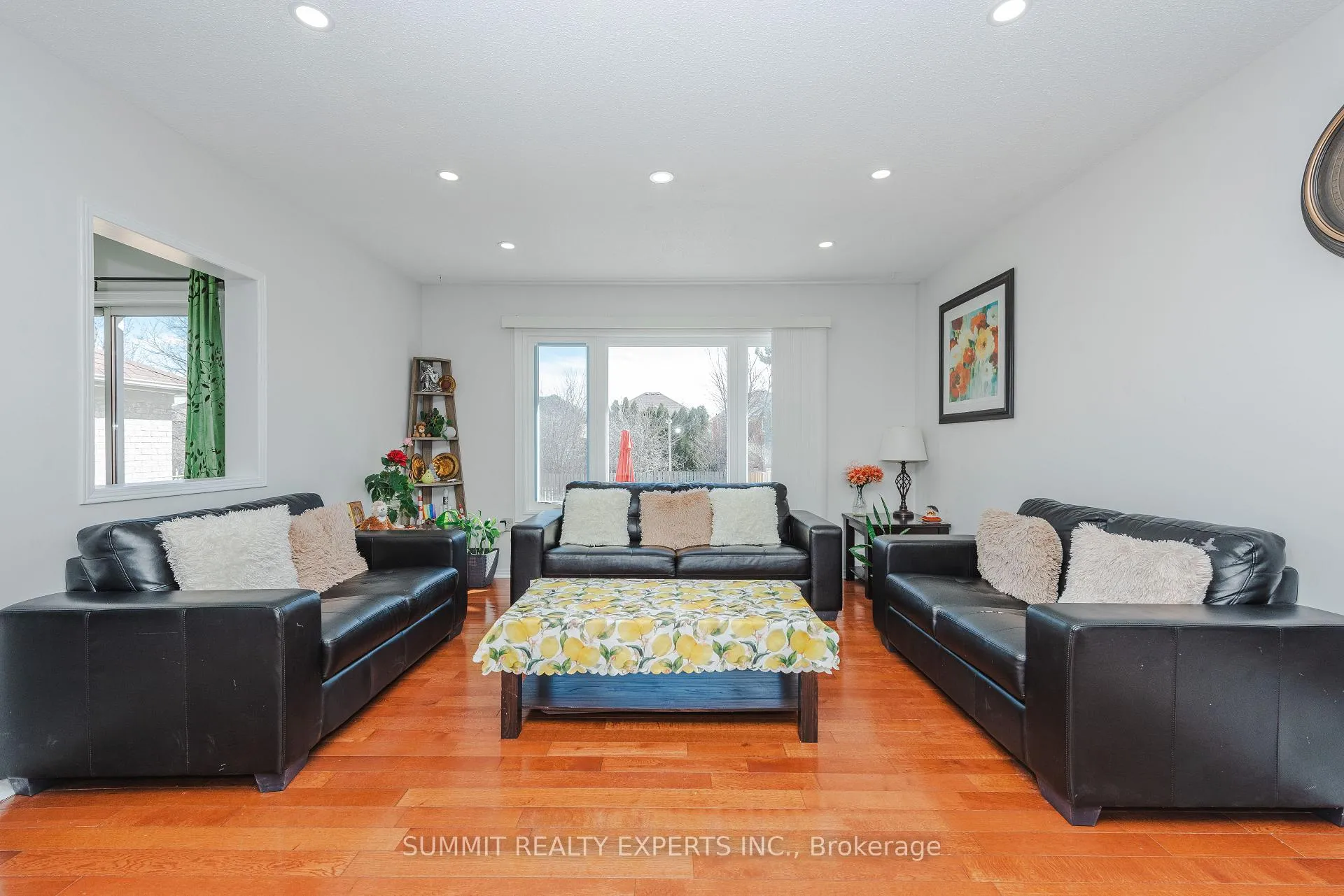 Photo 11 of 70 Wildberry Crescent, Brampton, Sandringham-Wellington — HOMEH