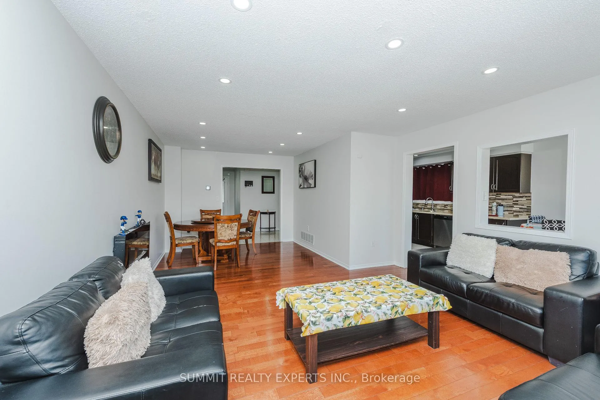 Photo 12 of 70 Wildberry Crescent, Brampton, Sandringham-Wellington — HOMEH
