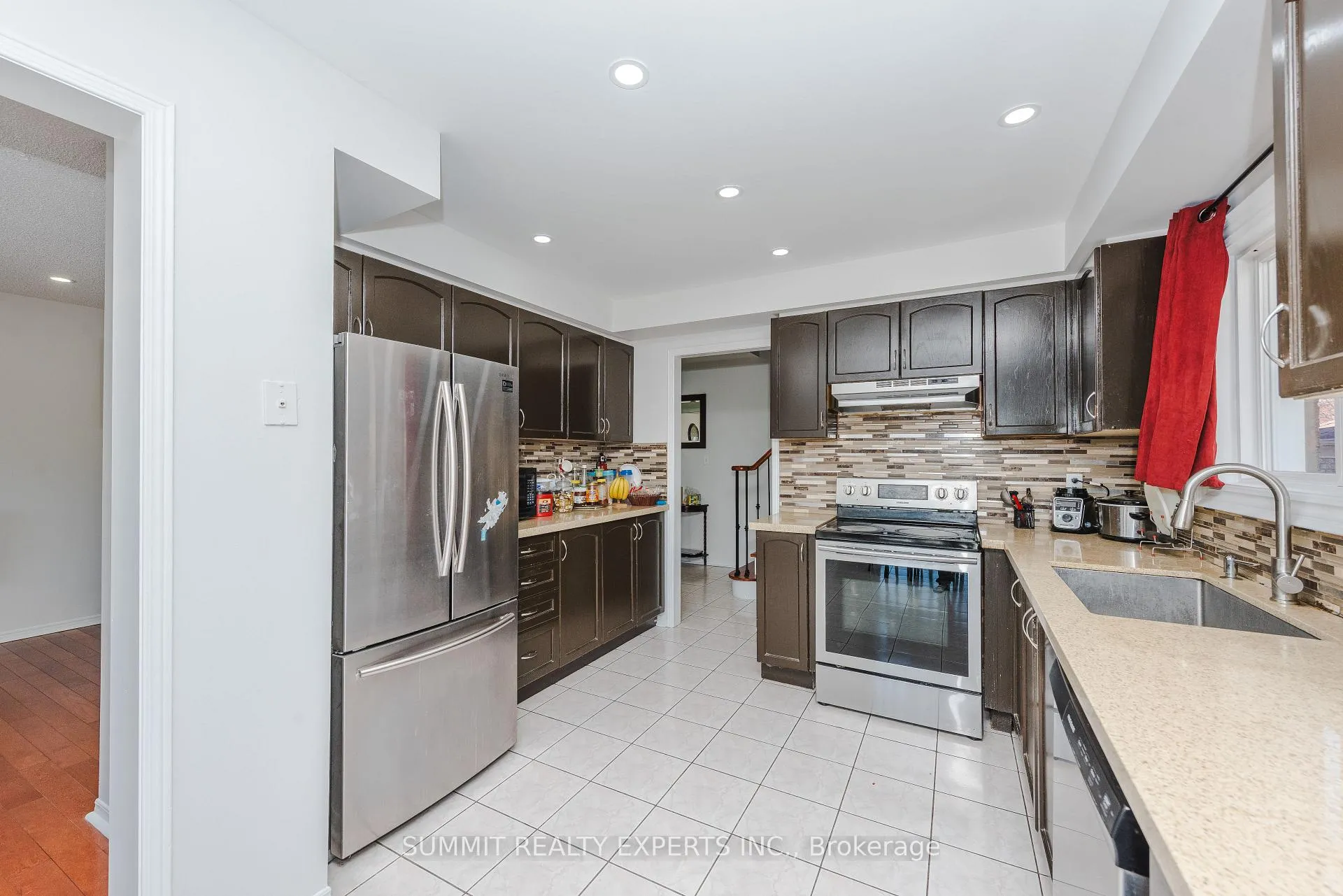 Photo 15 of 70 Wildberry Crescent, Brampton, Sandringham-Wellington — HOMEH