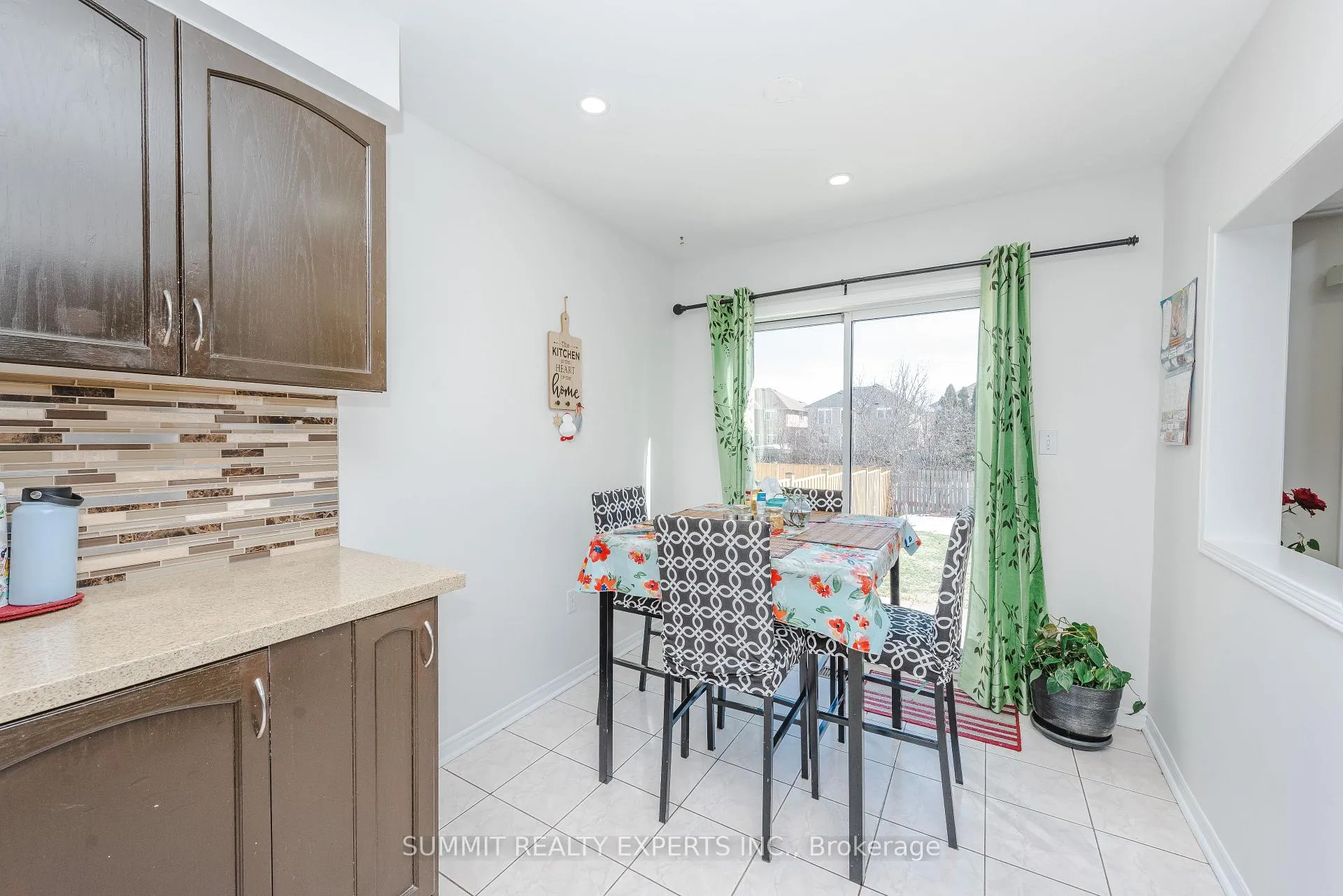 Photo 17 of 70 Wildberry Crescent, Brampton, Sandringham-Wellington — HOMEH