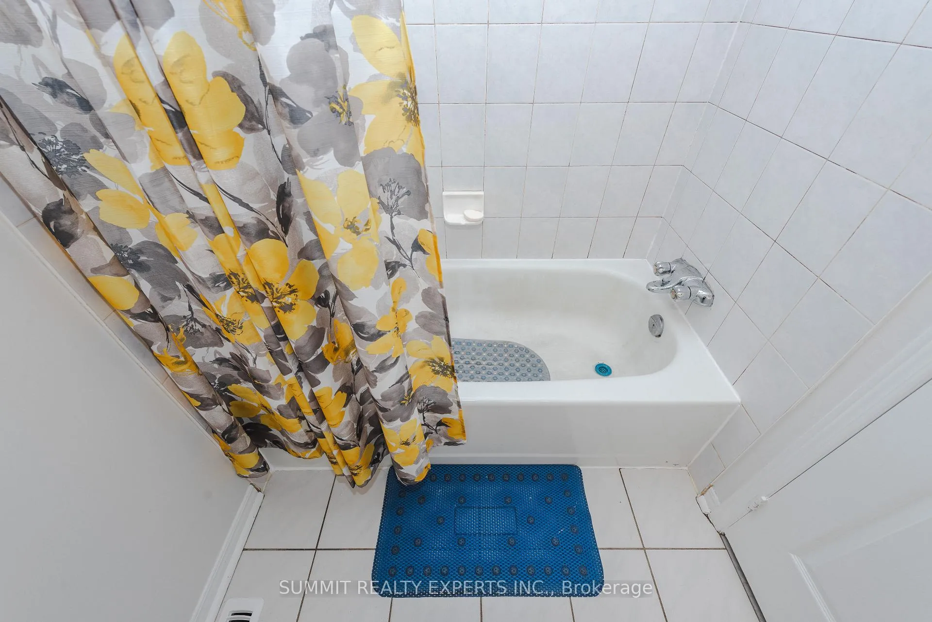 Photo 30 of 70 Wildberry Crescent, Brampton, Sandringham-Wellington — HOMEH
