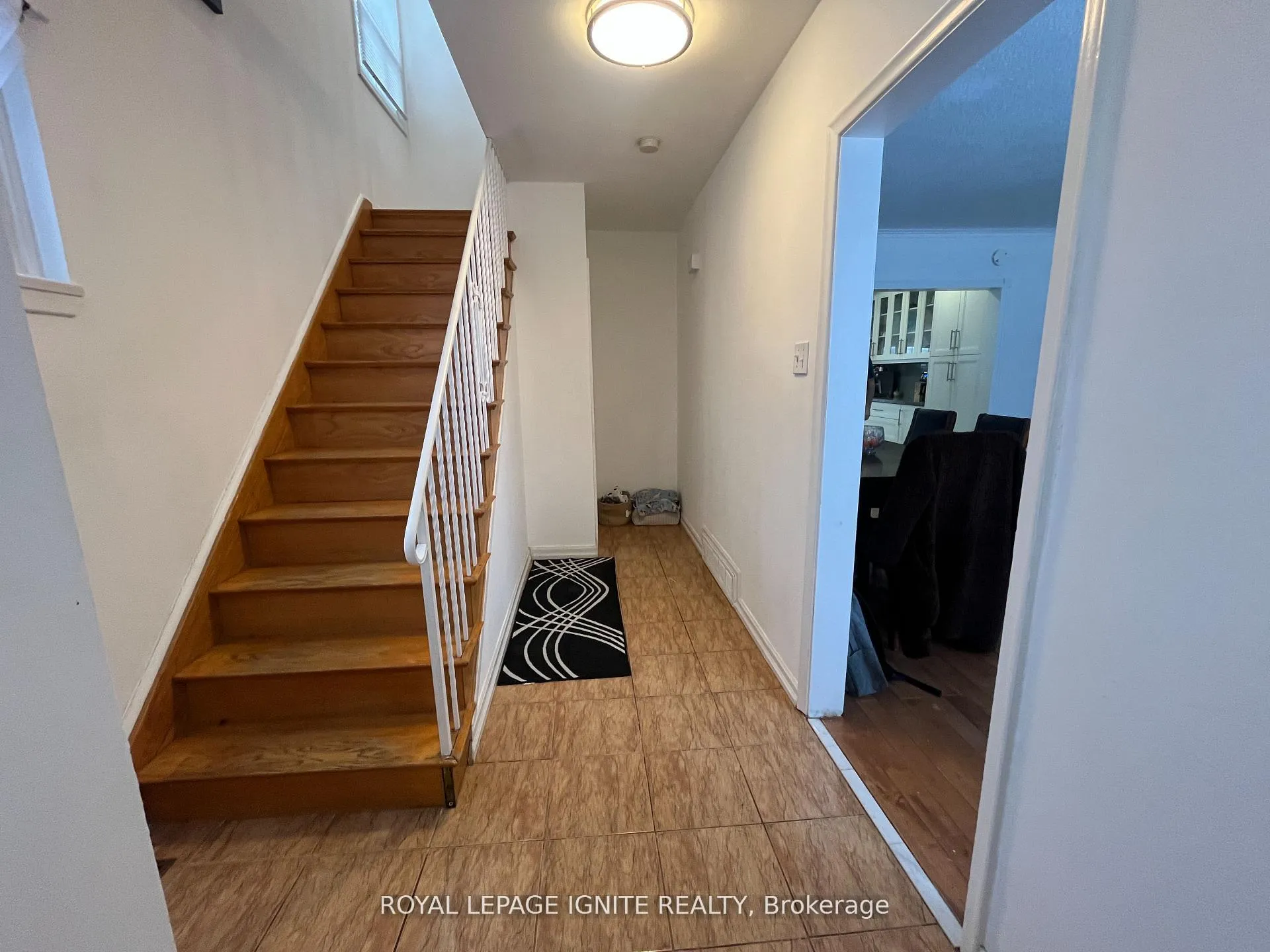 Photo 3 of 55 Dalrymple Drive, Toronto, Rockcliffe-Smythe — HOMEH