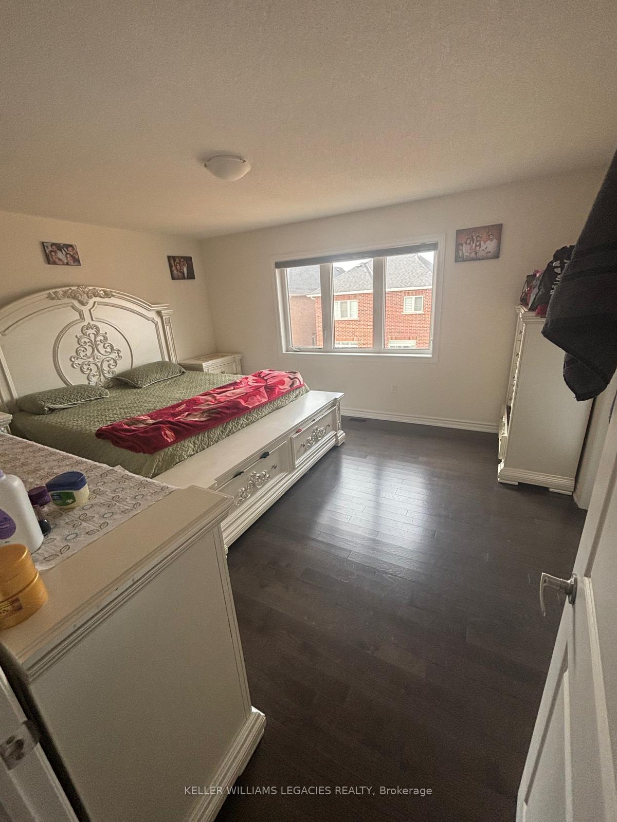 Photo 15 of 2300 Grainger Loop, Innisfil, Rural Innisfil — HOMEH