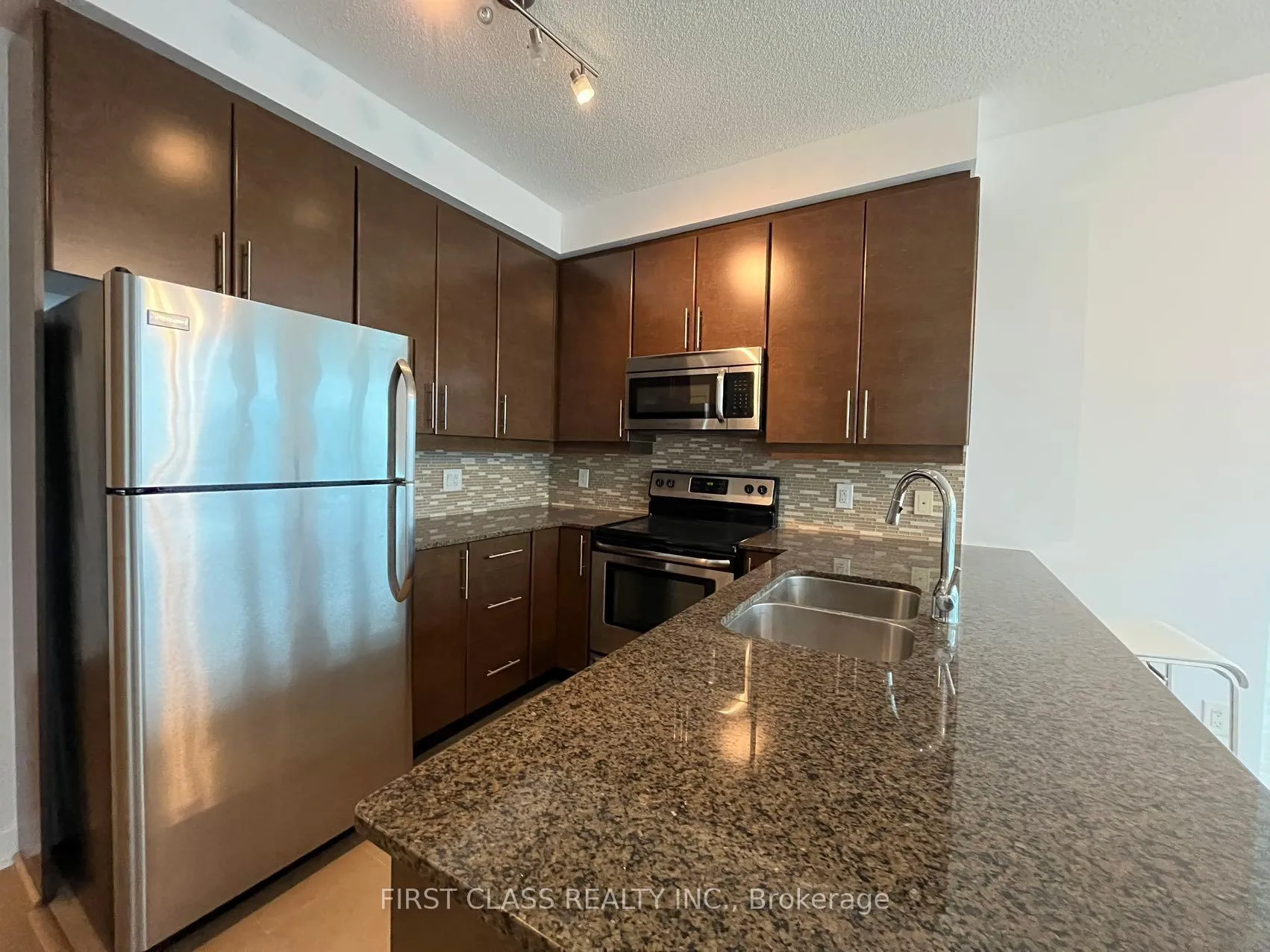 Photo 4 of Unit 4112, 33 Bay Street, Toronto, Waterfront Communities — HOMEH