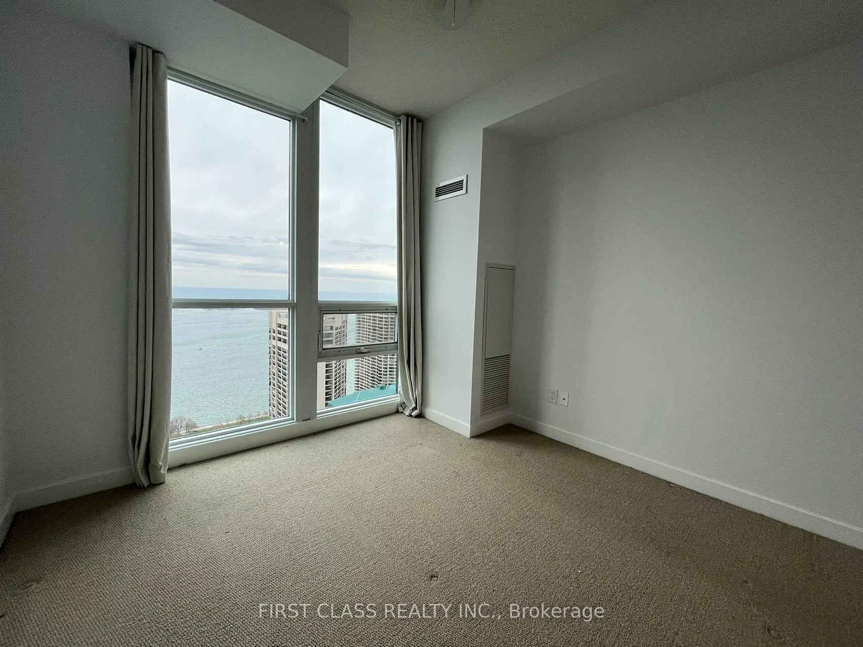 Photo 9 of Unit 4112, 33 Bay Street, Toronto, Waterfront Communities — HOMEH