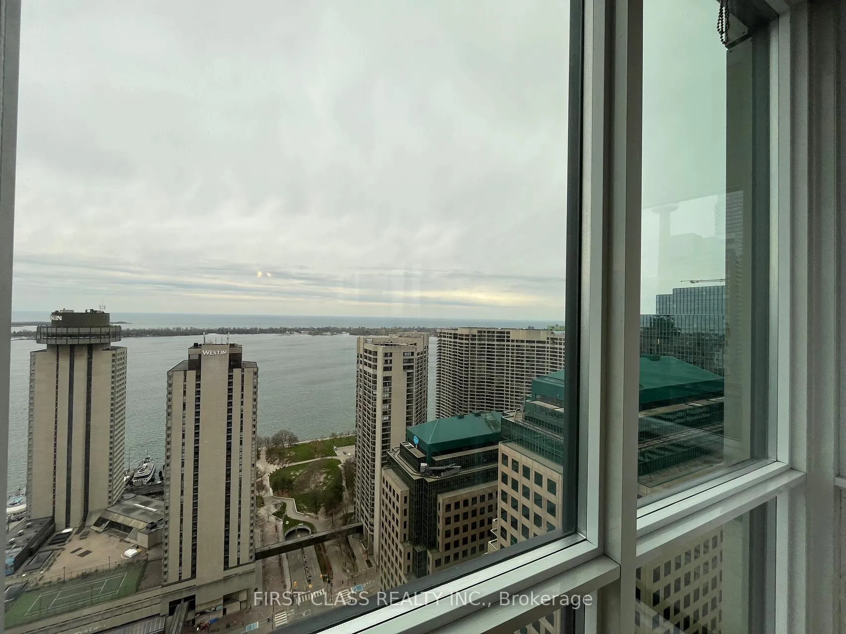 Photo 10 of Unit 4112, 33 Bay Street, Toronto, Waterfront Communities — HOMEH