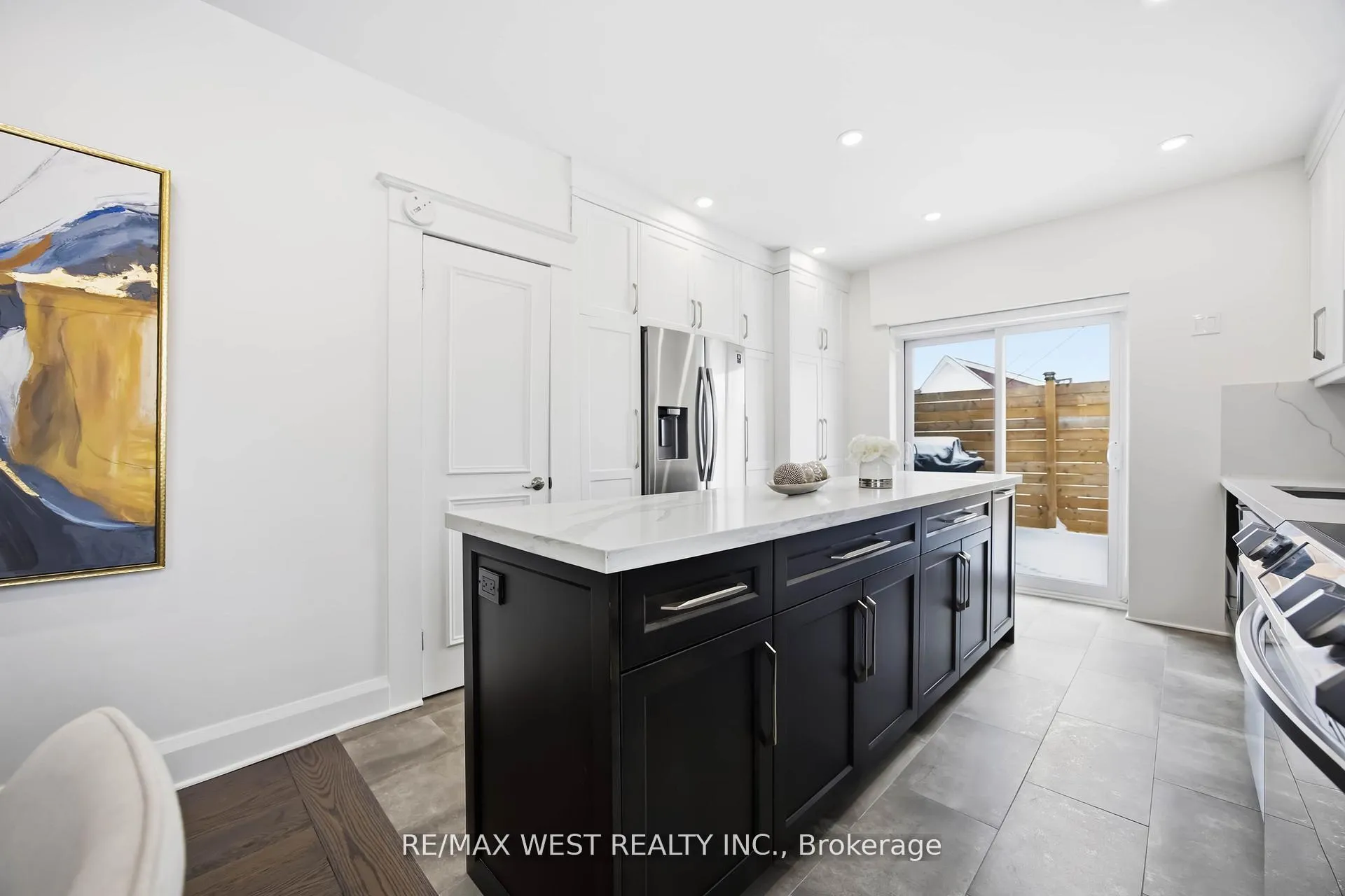 Photo 16 of 902 Woodbine Avenue, Toronto, Woodbine Corridor — HOMEH