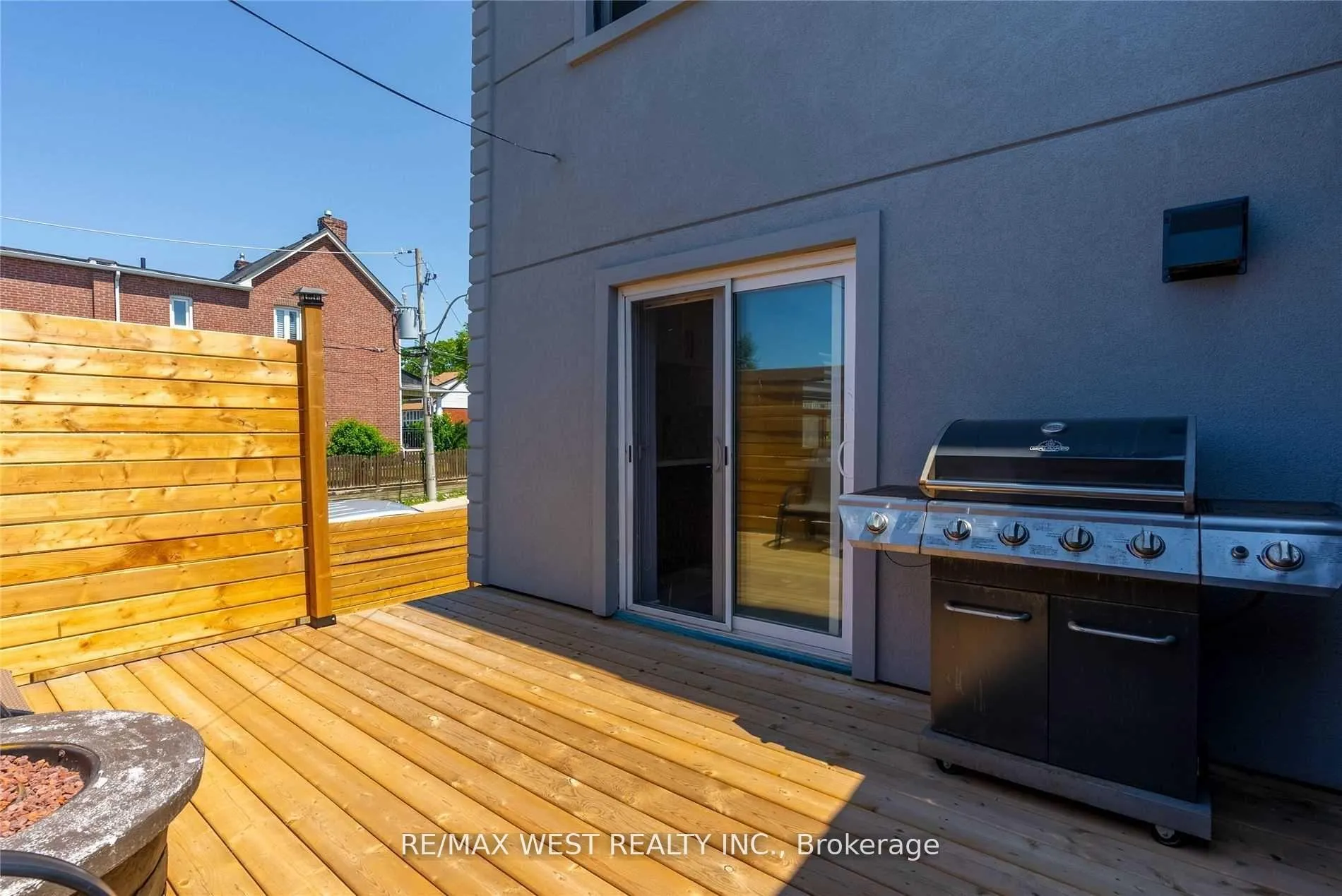 Photo 20 of 902 Woodbine Avenue, Toronto, Woodbine Corridor — HOMEH