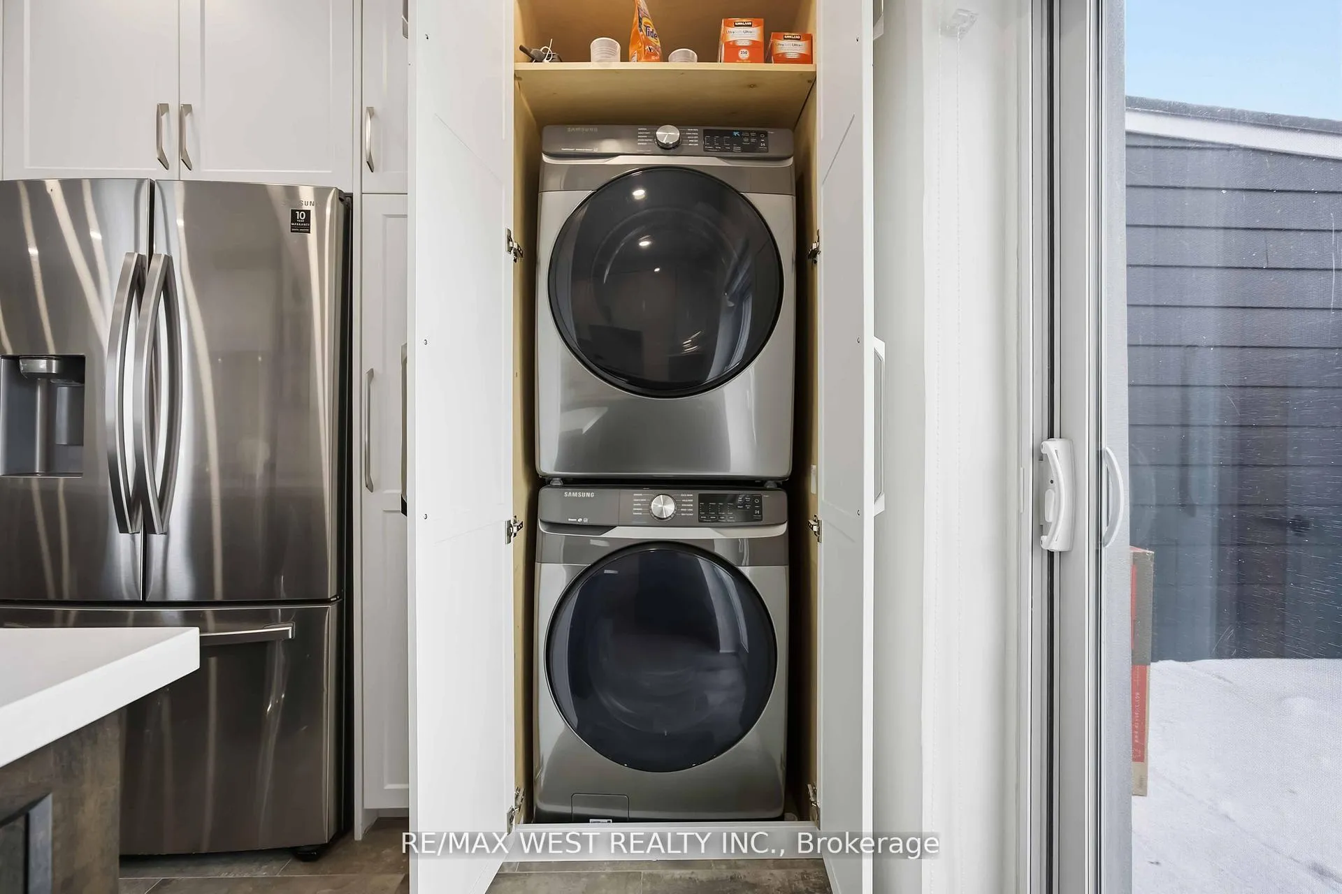 Photo 21 of 902 Woodbine Avenue, Toronto, Woodbine Corridor — HOMEH