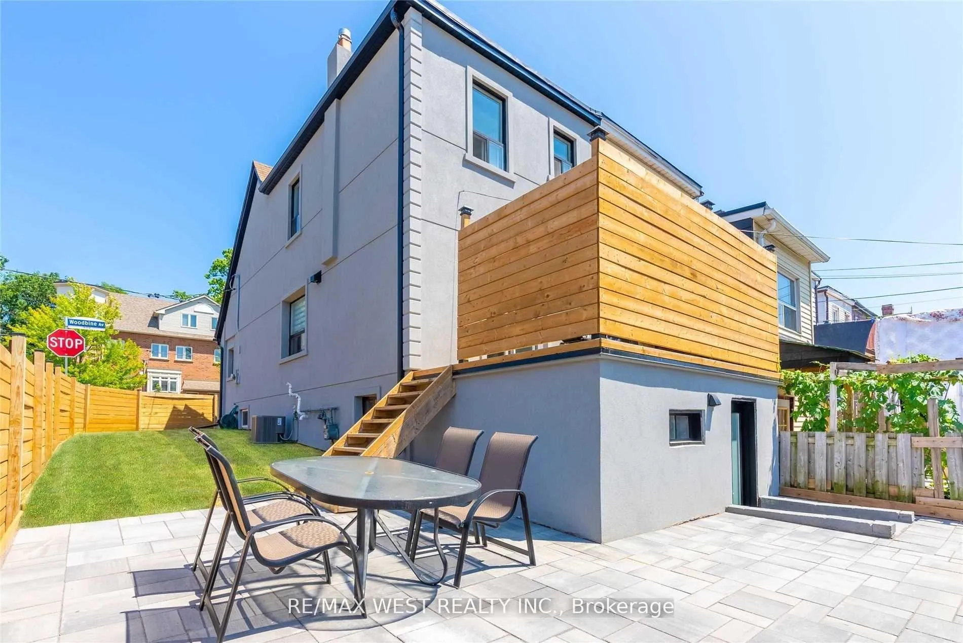 Photo 43 of 902 Woodbine Avenue, Toronto, Woodbine Corridor — HOMEH