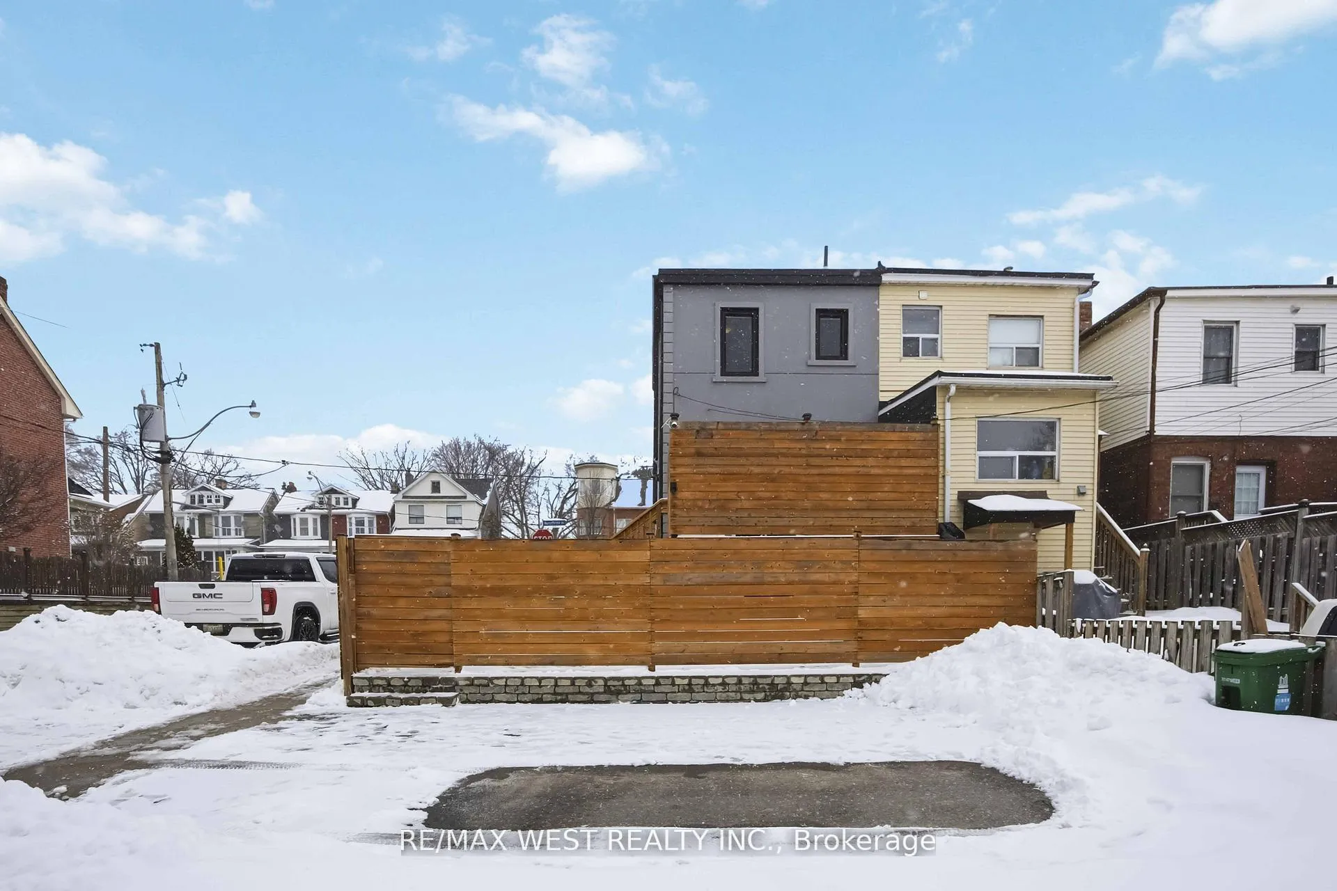 Photo 49 of 902 Woodbine Avenue, Toronto, Woodbine Corridor — HOMEH