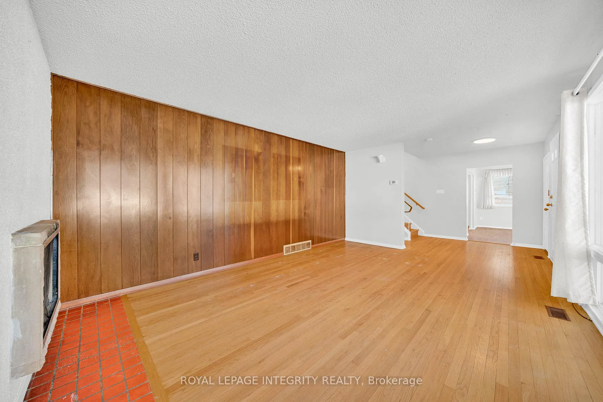 Photo 8 of 2681 Norberry Crescent, Ottawa, Mooneys Bay/Riverside Park — HOMEH