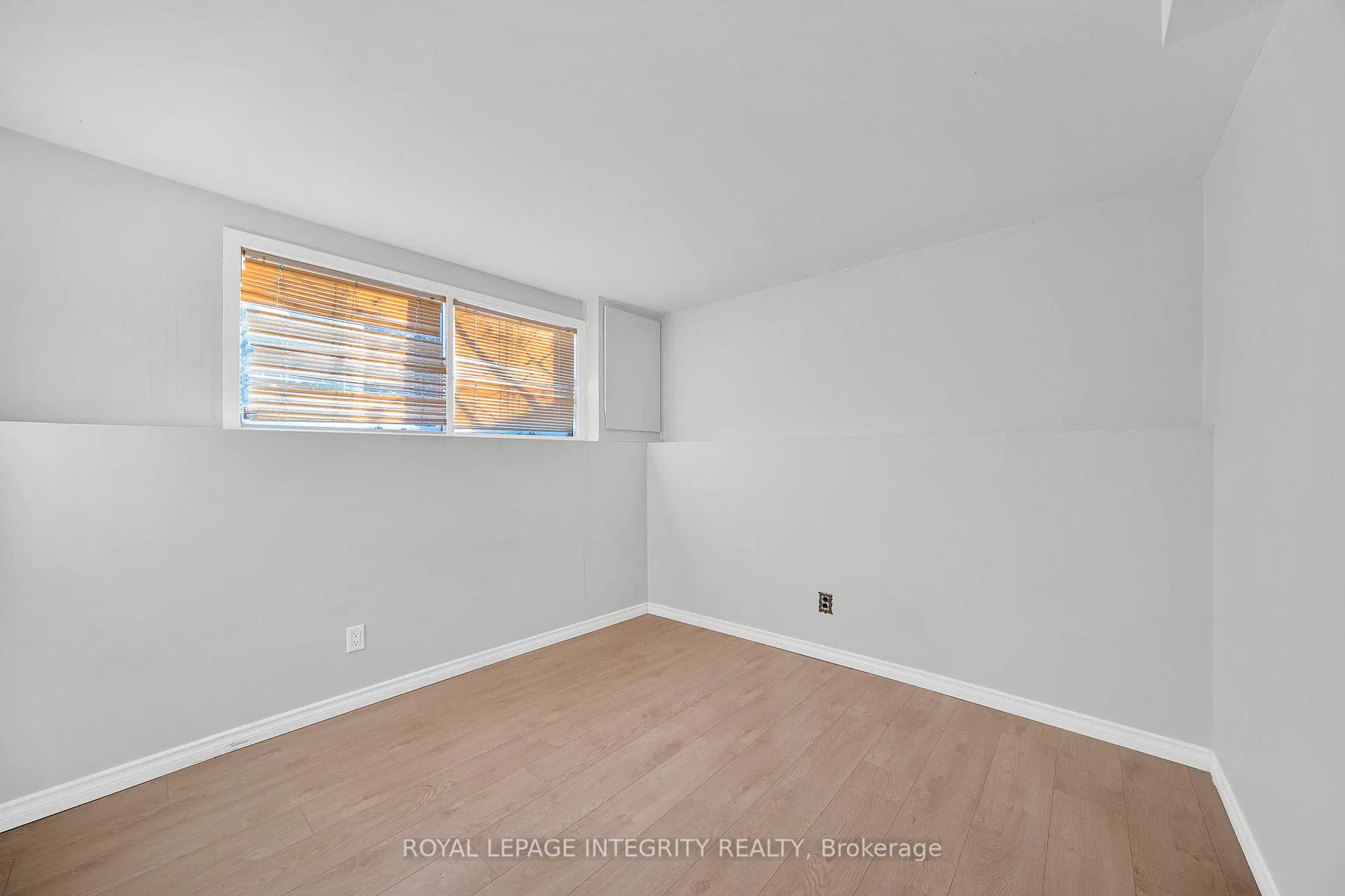 Photo 19 of 2681 Norberry Crescent, Ottawa, Mooneys Bay/Riverside Park — HOMEH