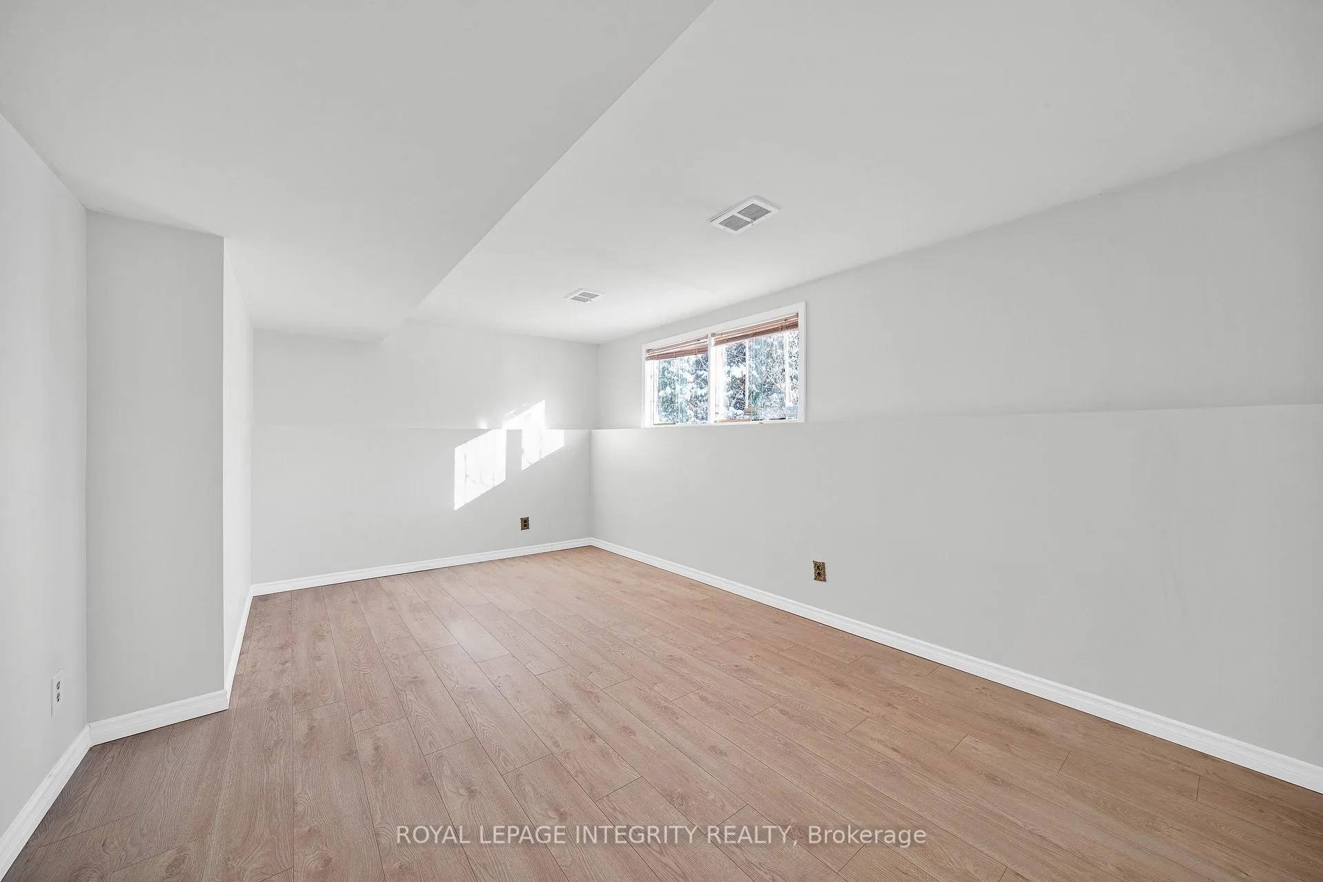 Photo 22 of 2681 Norberry Crescent, Ottawa, Mooneys Bay/Riverside Park — HOMEH