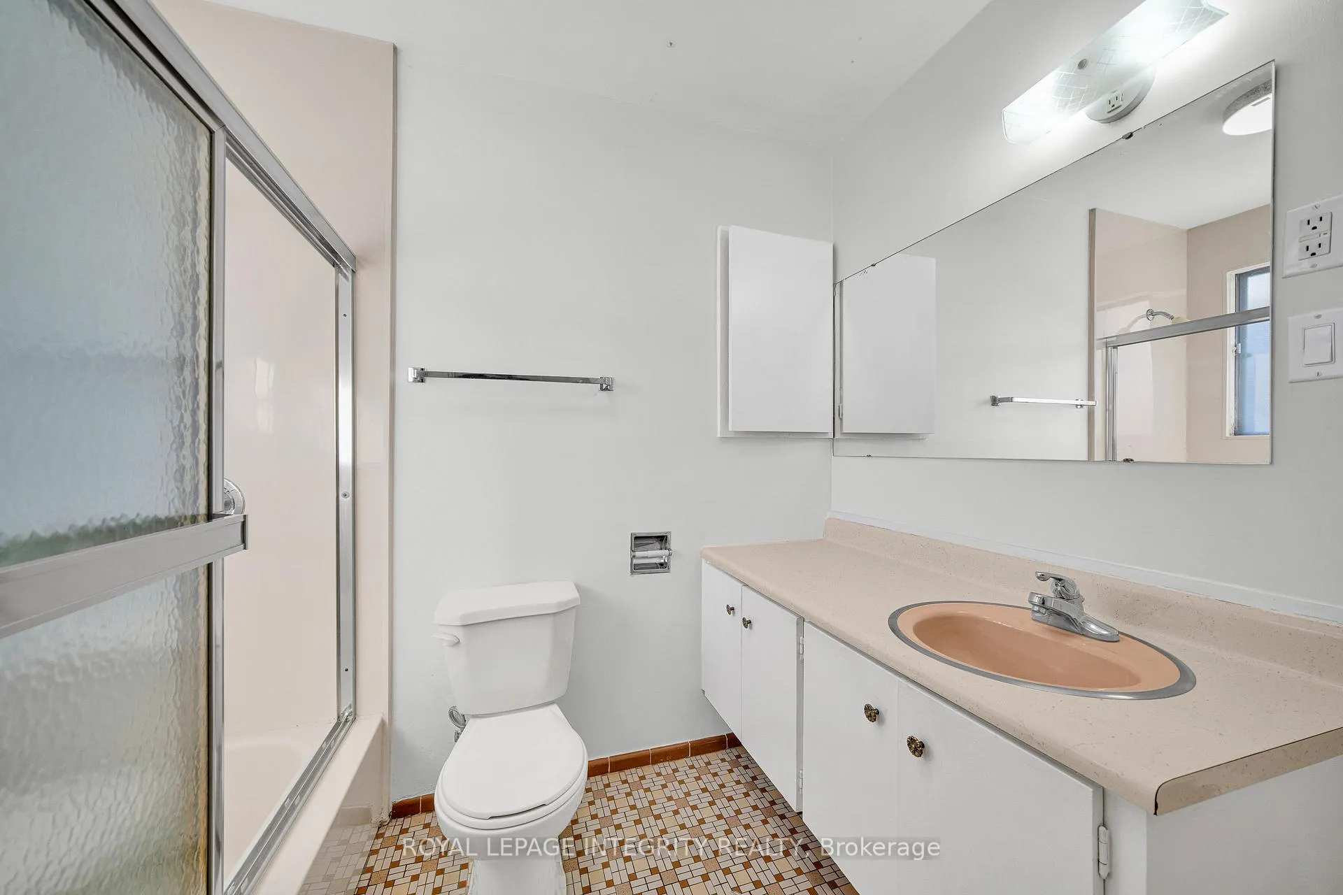 Photo 25 of 2681 Norberry Crescent, Ottawa, Mooneys Bay/Riverside Park — HOMEH
