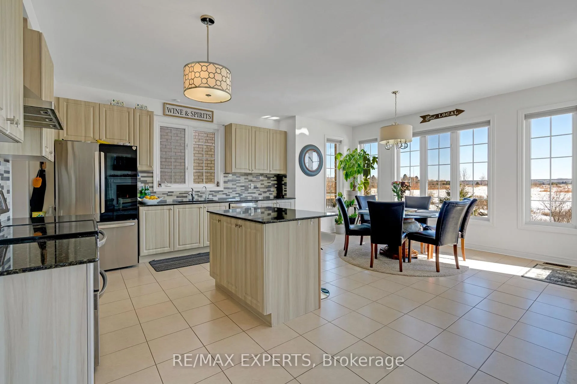 Photo 11 of 75 Turner Drive, New Tecumseth, Tottenham — HOMEH