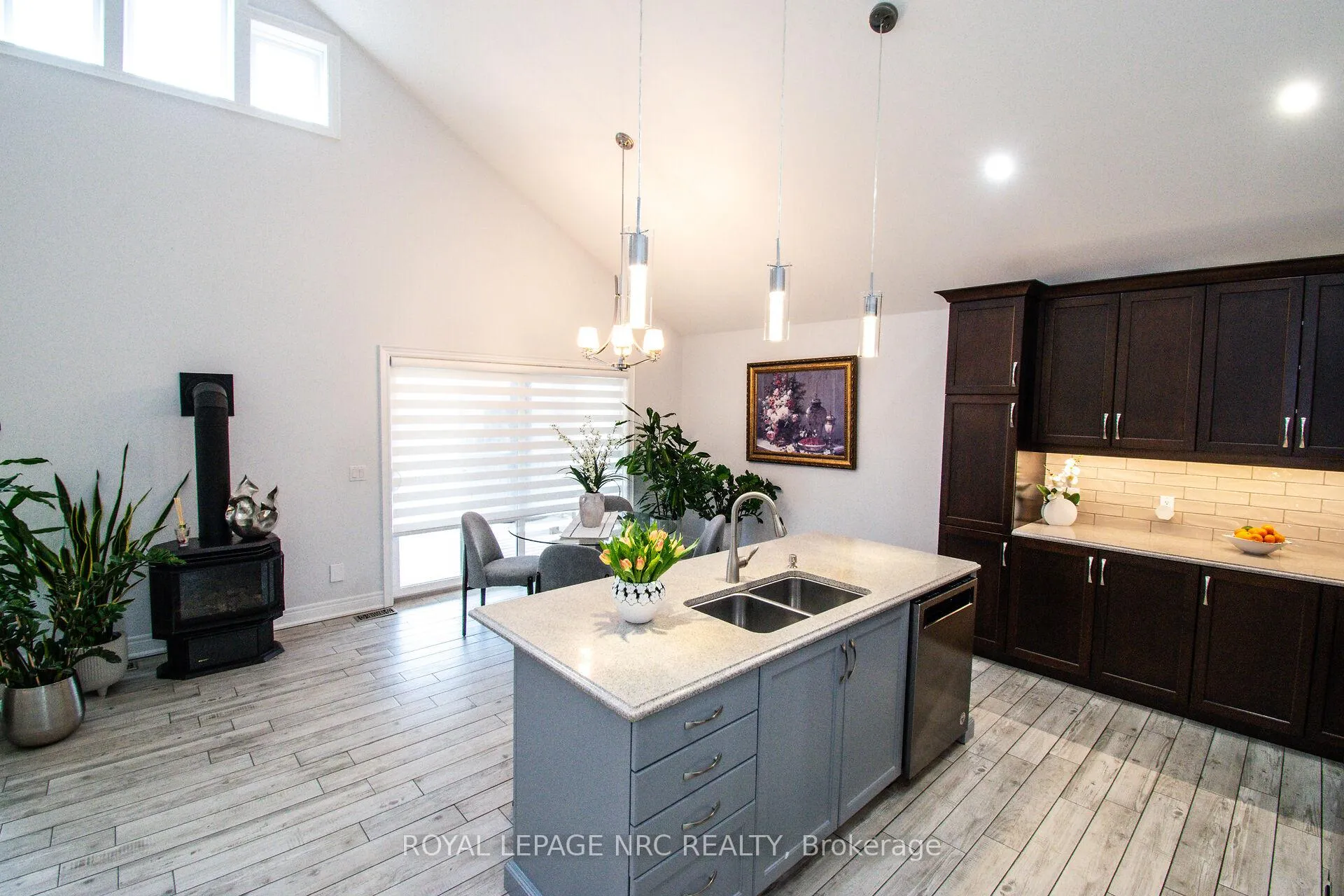 Photo 15 of 197 Timberview Crescent, Welland, Coyle Creek — HOMEH