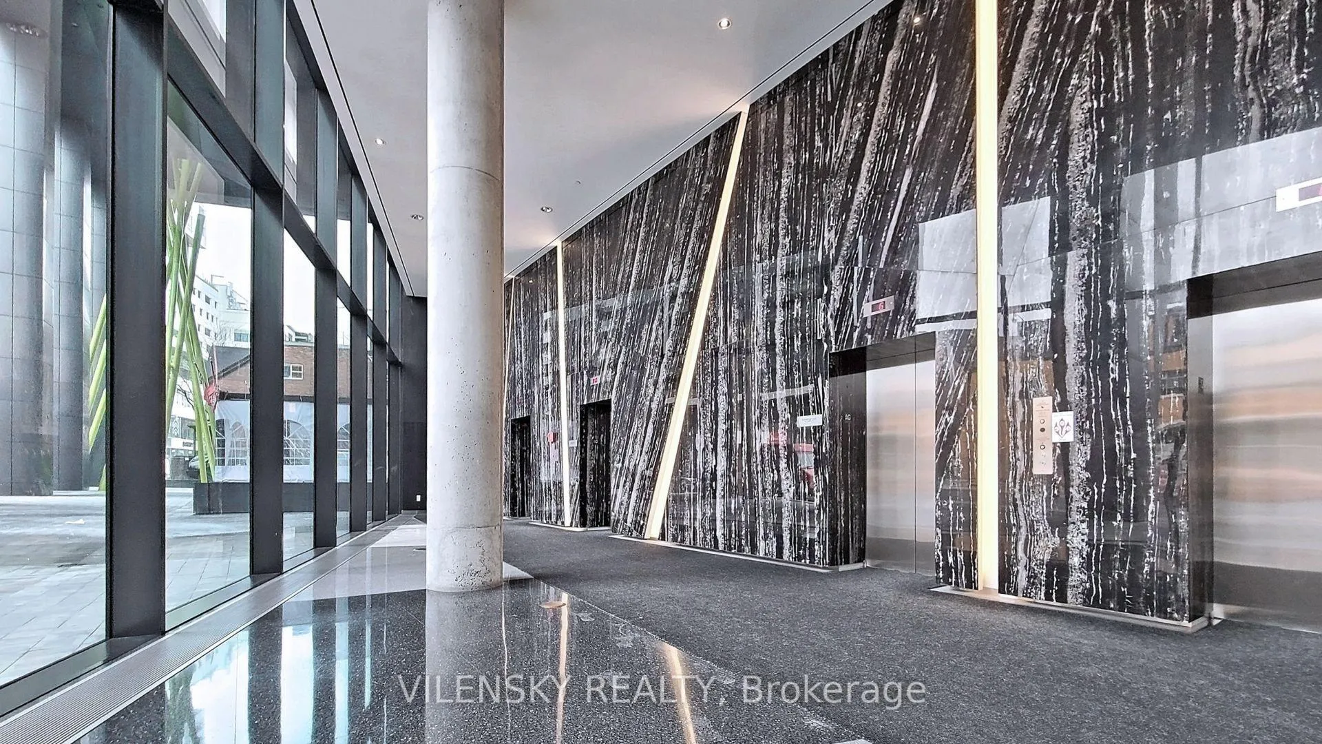 Photo 3 of Unit 3311, 125 Peter Street, Toronto, Waterfront Communities — HOMEH