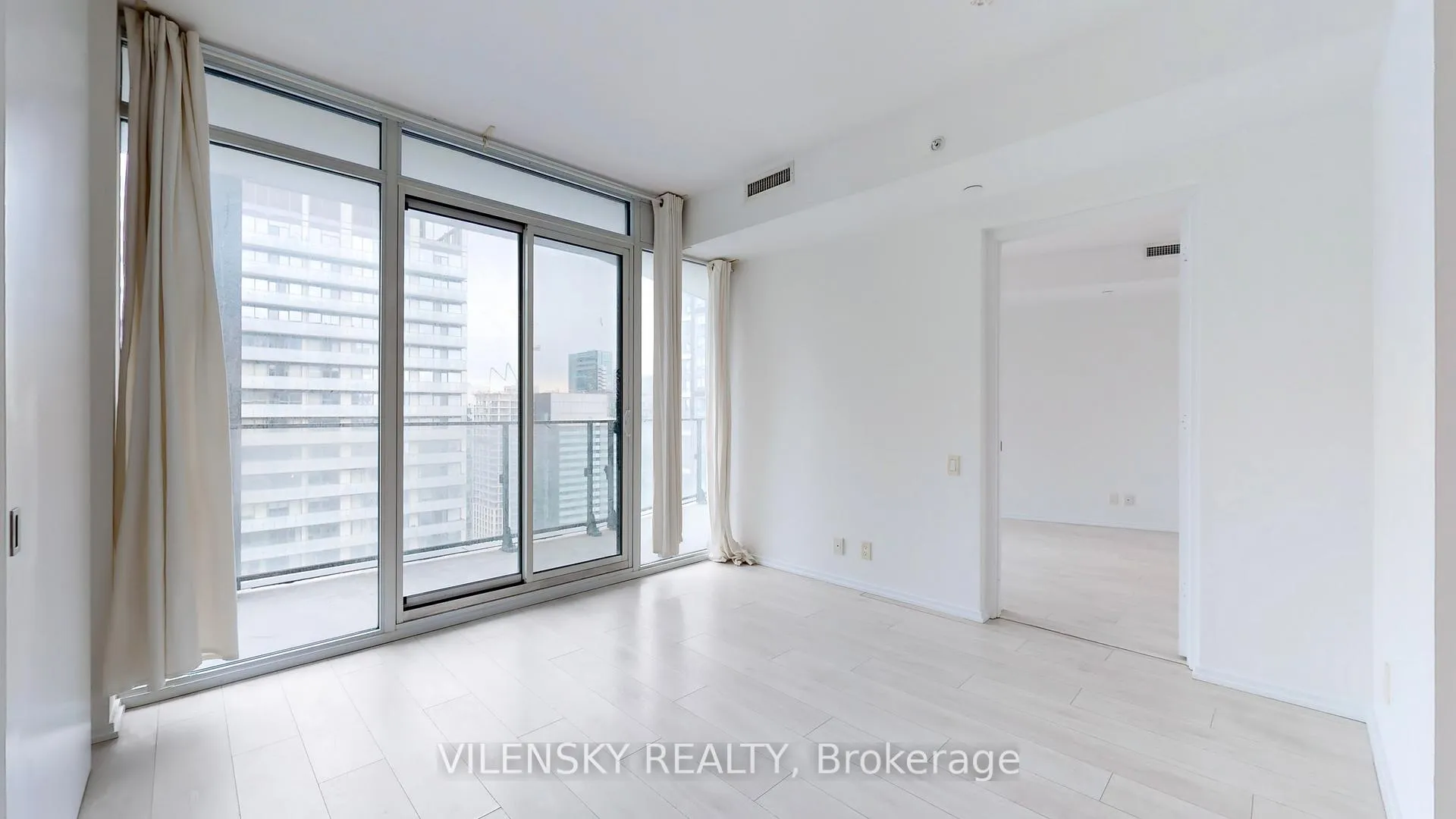 Photo 12 of Unit 3311, 125 Peter Street, Toronto, Waterfront Communities — HOMEH