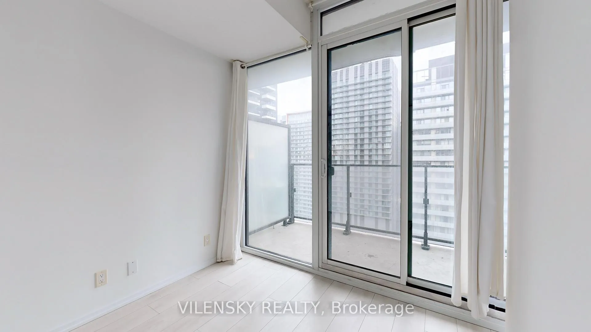 Photo 19 of Unit 3311, 125 Peter Street, Toronto, Waterfront Communities — HOMEH