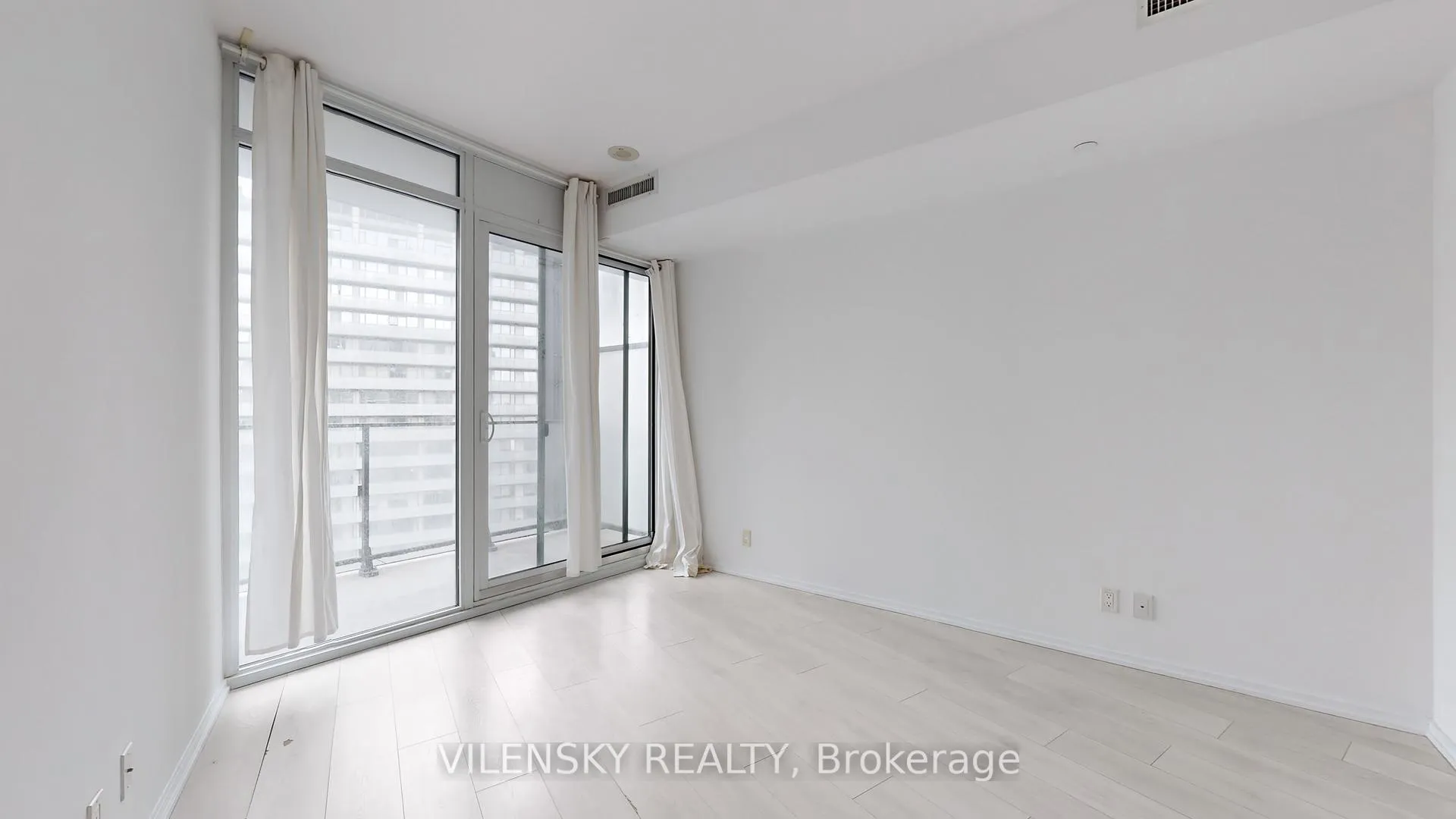 Photo 24 of Unit 3311, 125 Peter Street, Toronto, Waterfront Communities — HOMEH