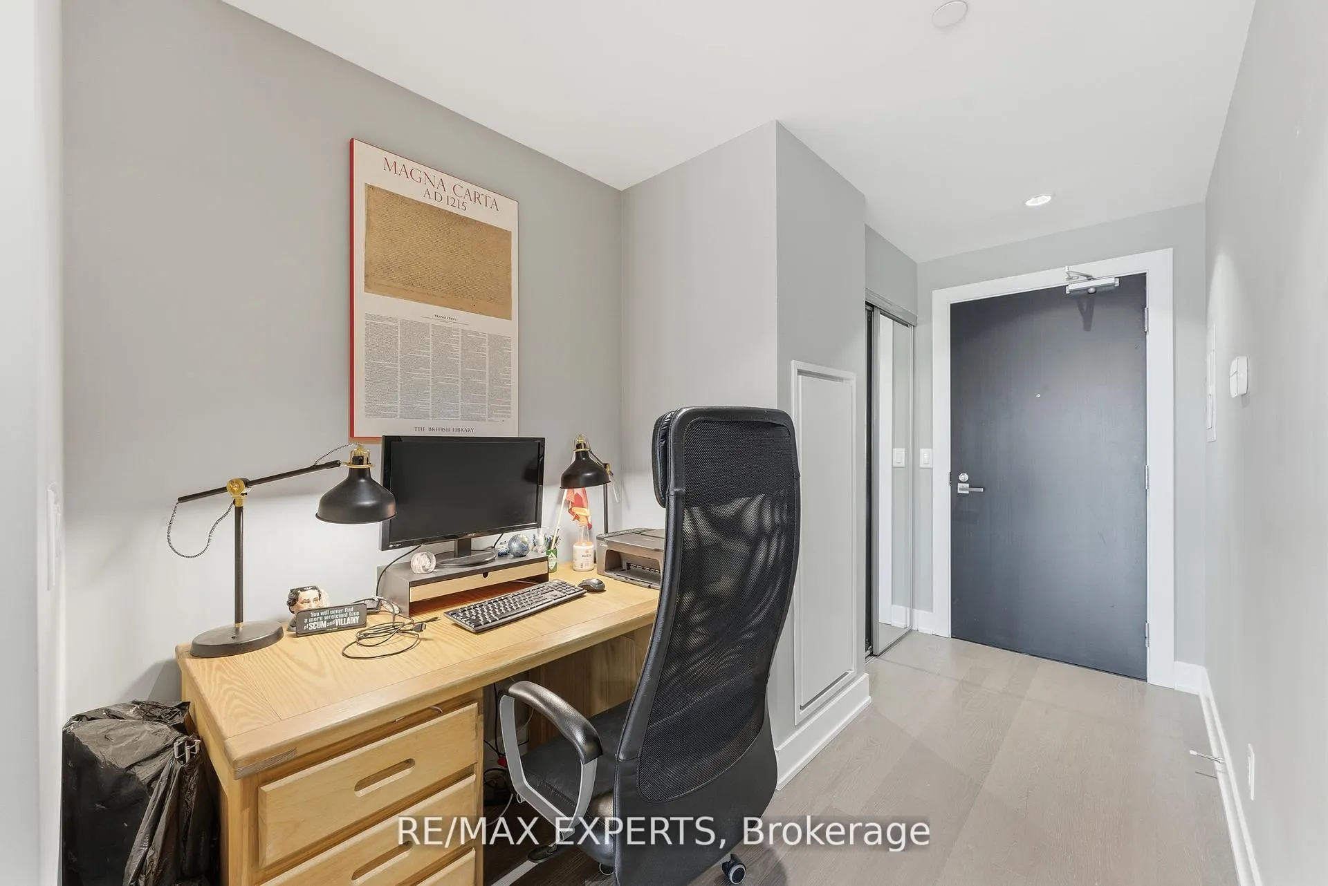 Photo 8 of Unit 410, 3018 Yonge Street, Toronto, Lawrence Park South — HOMEH