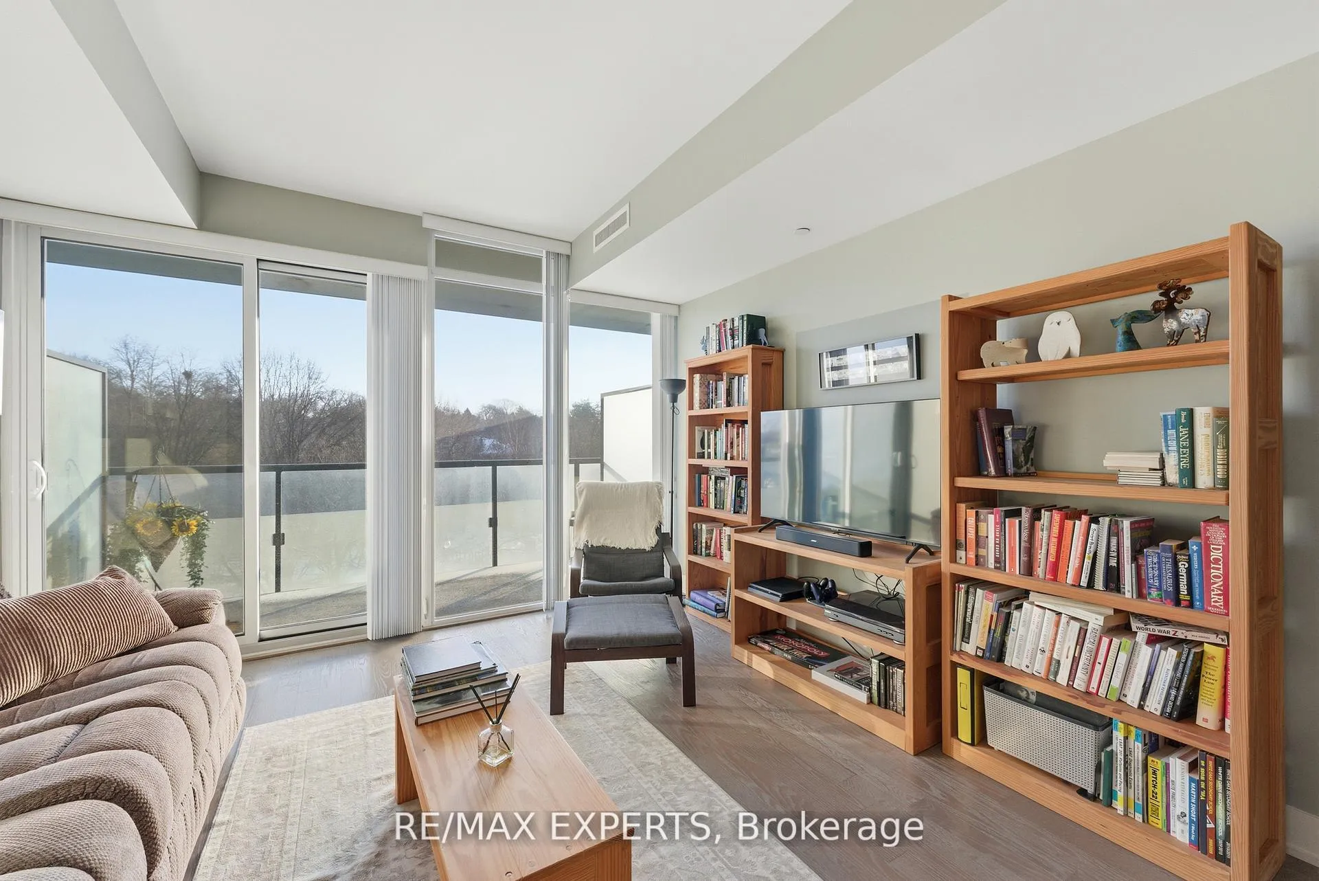Photo 16 of Unit 410, 3018 Yonge Street, Toronto, Lawrence Park South — HOMEH