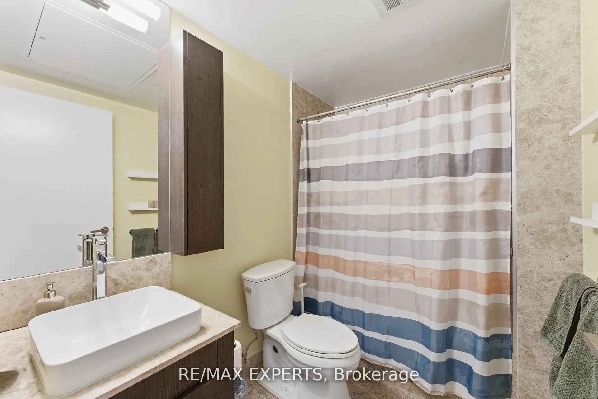 Photo 21 of Unit 410, 3018 Yonge Street, Toronto, Lawrence Park South — HOMEH