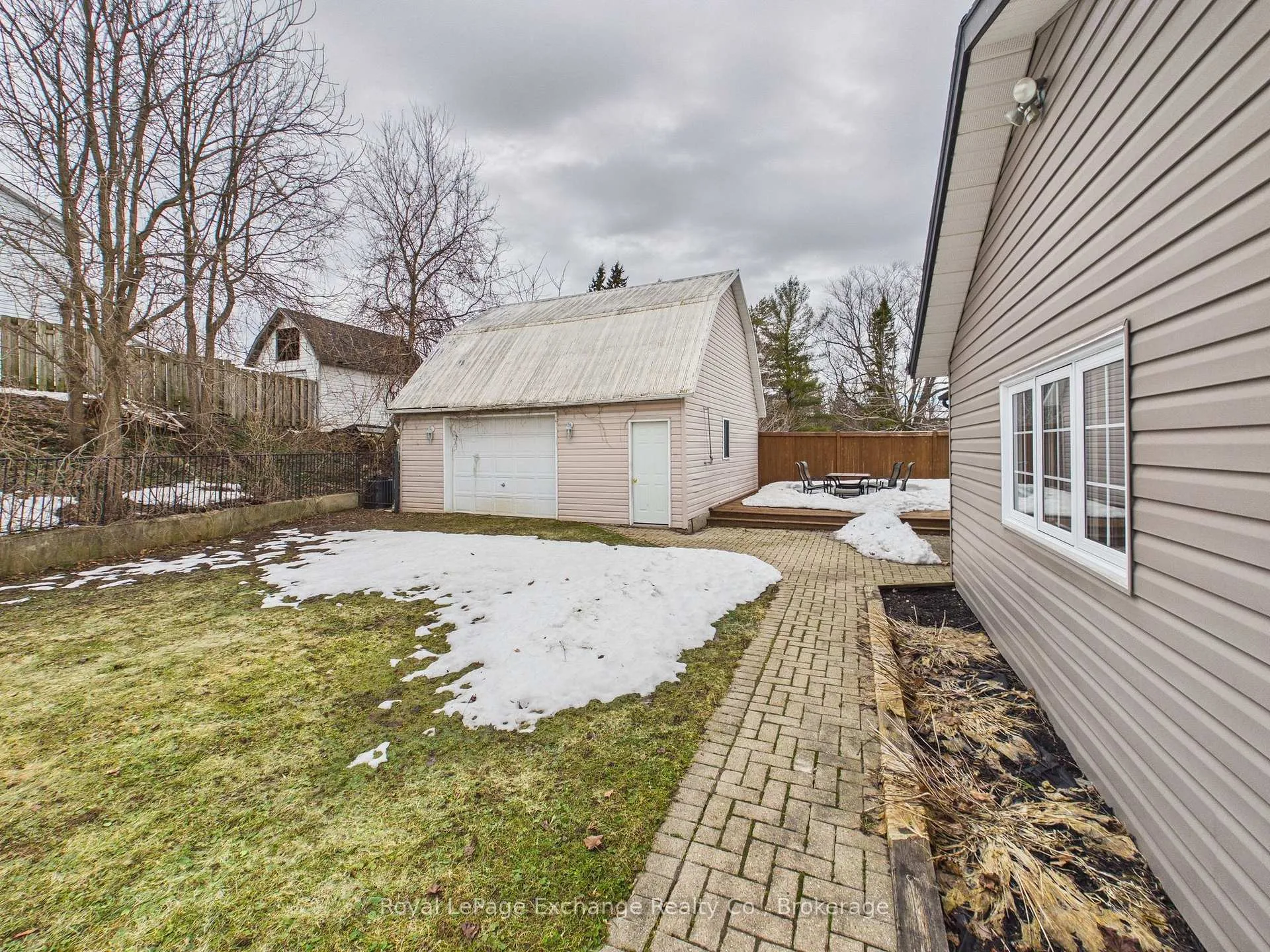 Photo 26 of 651 Wheeler Street, Huron-Kinloss, Lucknow — HOMEH