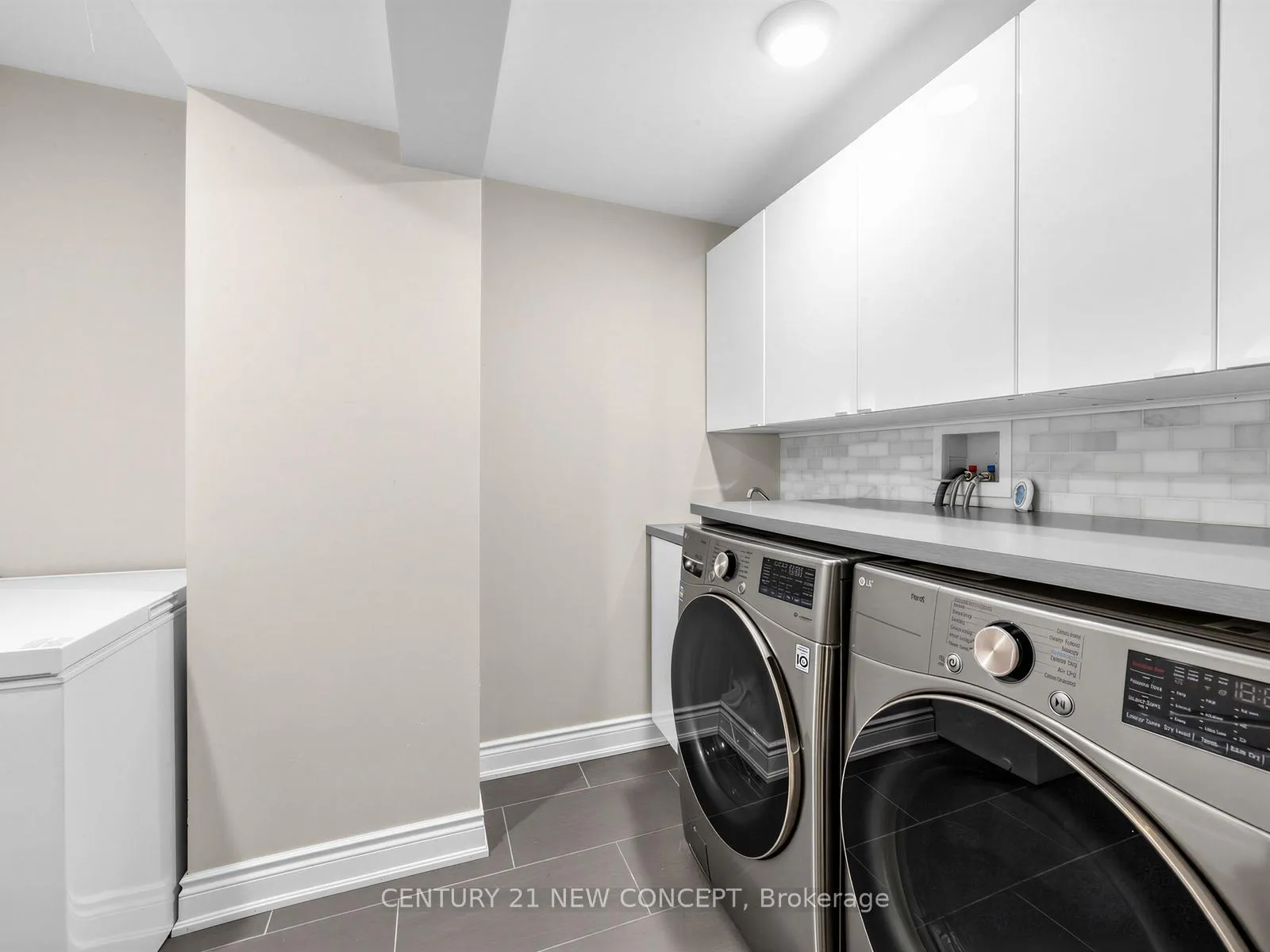 Photo 29 of 464 Dymott Avenue, Milton, Harrison — HOMEH