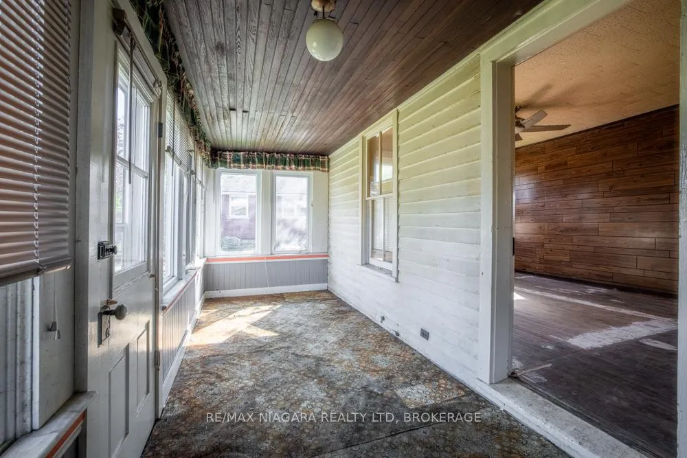 Photo 13 of 2295 Centre Street, Thorold, Allanburg/Thorold South — HOMEH