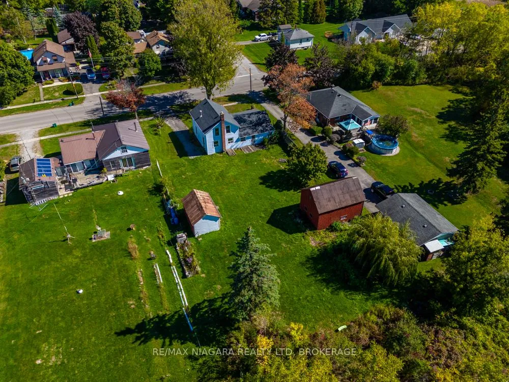 Photo 23 of 2295 Centre Street, Thorold, Allanburg/Thorold South — HOMEH