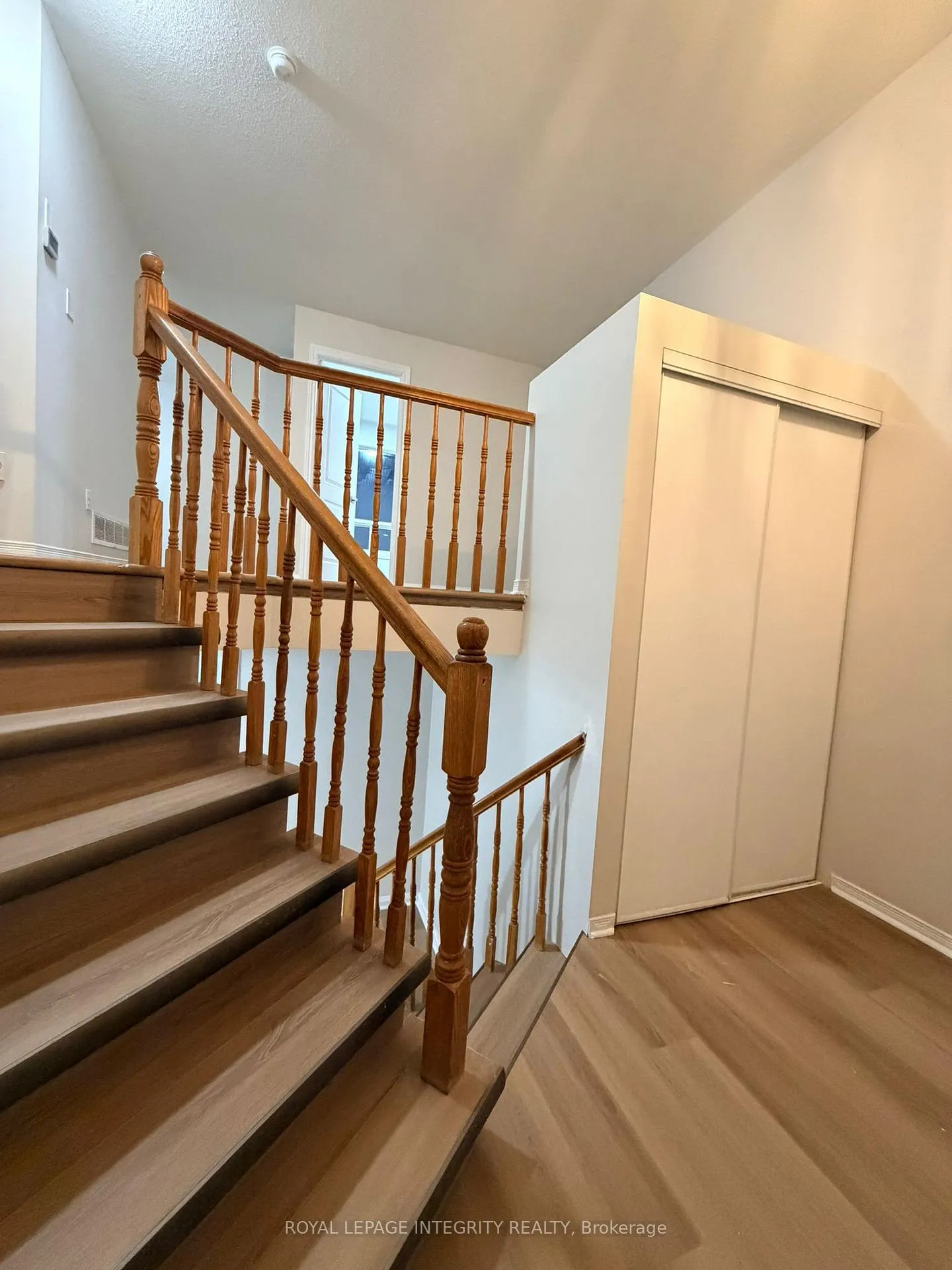 Photo 9 of 274 Sandhill Road, Ottawa, Kanata - Morgan's Grant/South March — HOMEH