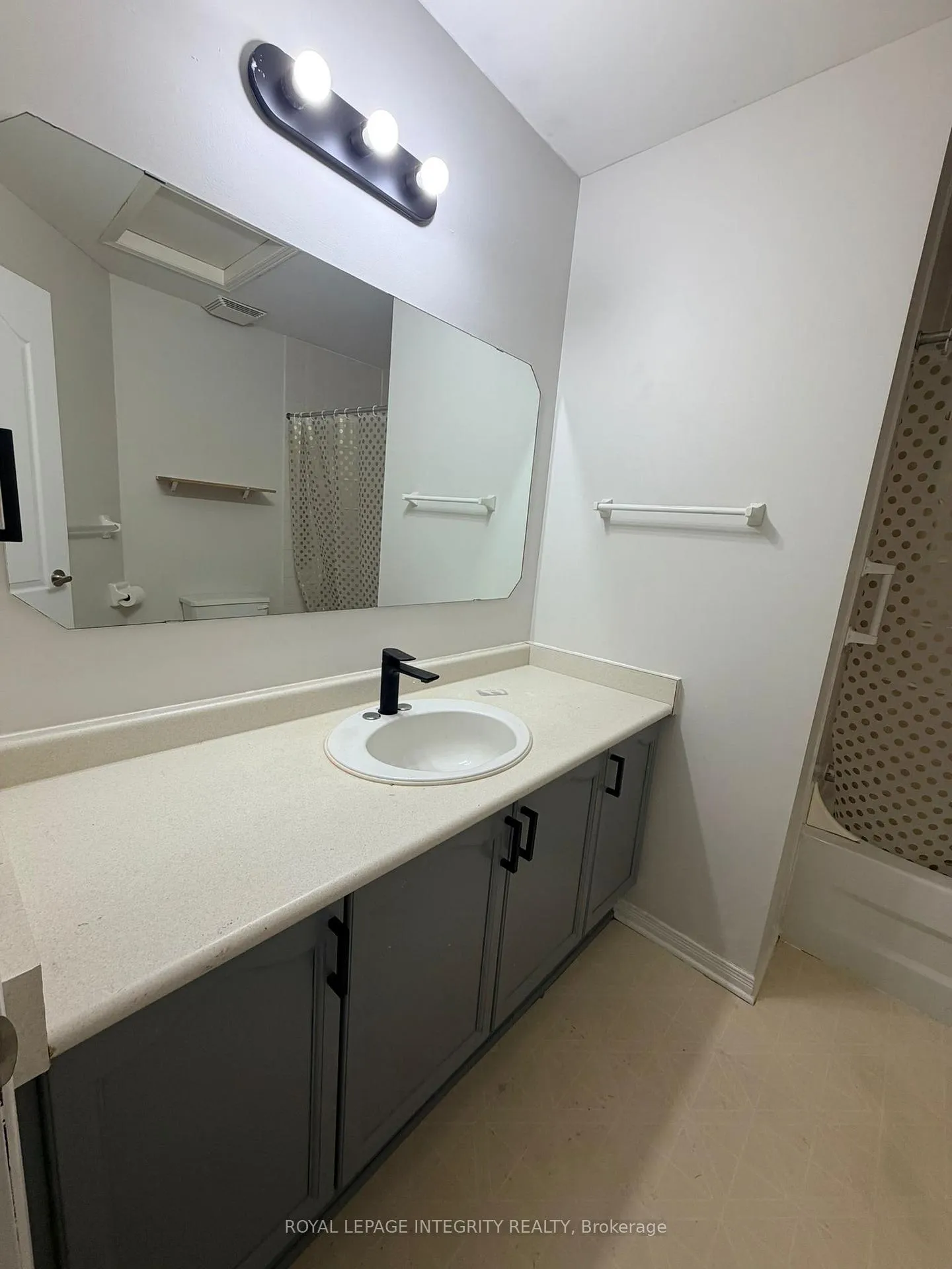 Photo 20 of 274 Sandhill Road, Ottawa, Kanata - Morgan's Grant/South March — HOMEH