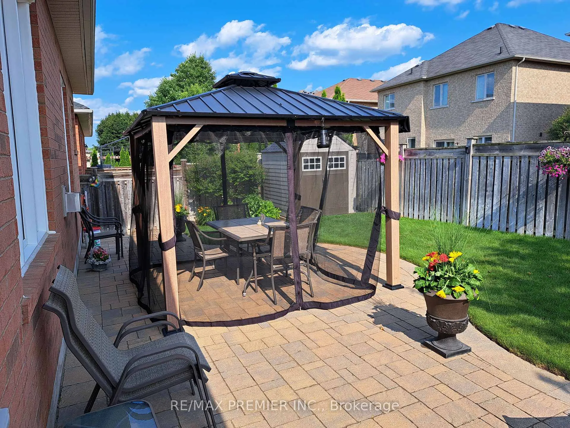 Photo 22 of 11 Eakins Drive, Aurora, Bayview Northeast — HOMEH