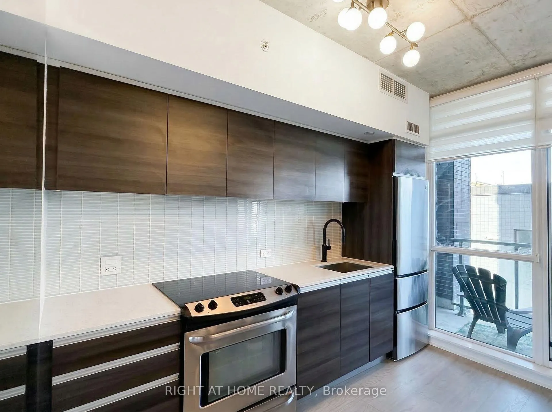 Photo 4 of Unit 426, 1190 Dundas Street E, Toronto, South Riverdale — HOMEH