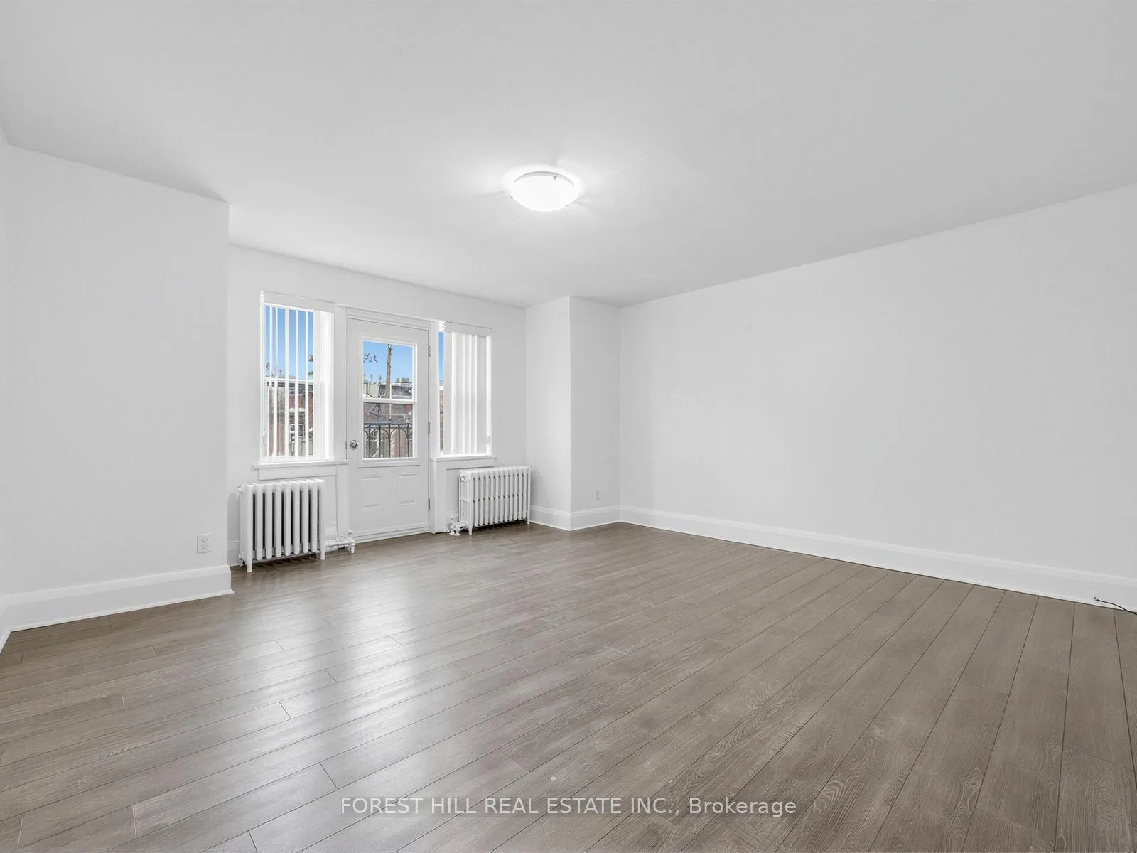Photo 4 of Unit 11, 312 Lonsdale Road, Toronto, Forest Hill South — HOMEH