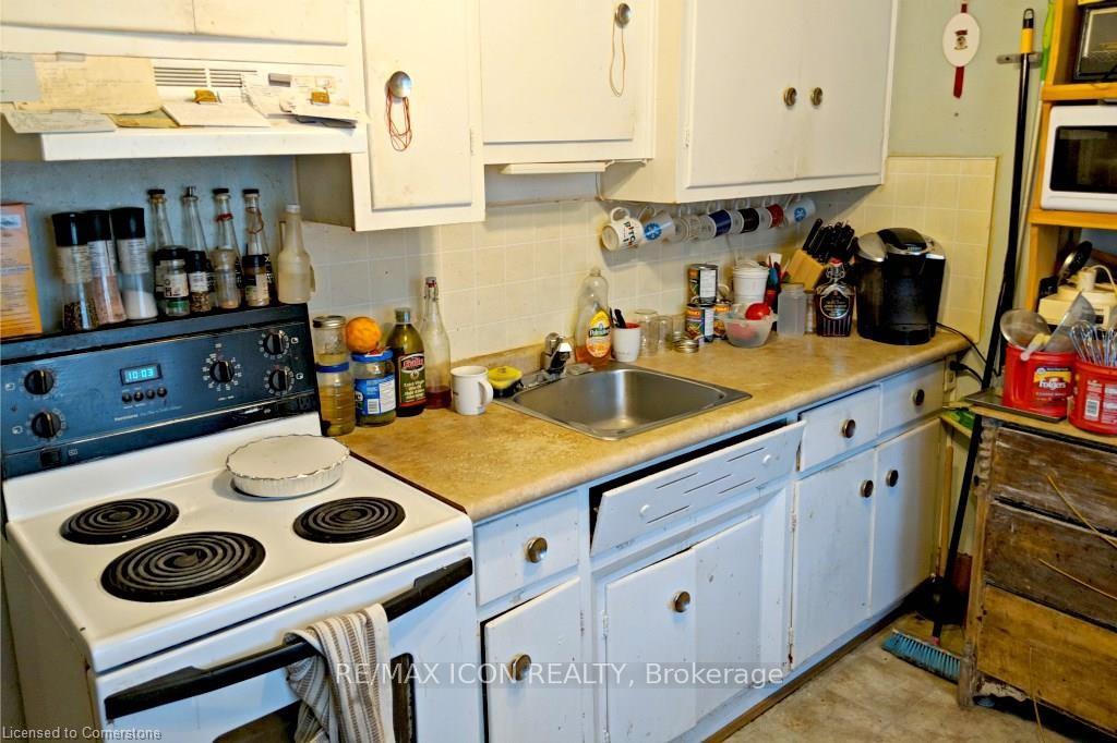 Photo 9 of 320 Guelph Street, Kitchener, Fairfield — HOMEH