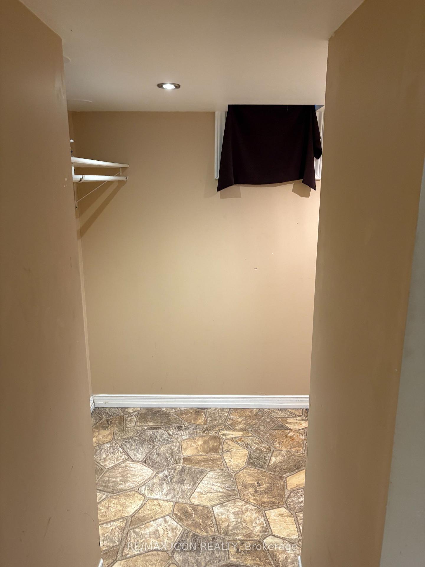 Photo 11 of 320 Guelph Street, Kitchener, Fairfield — HOMEH
