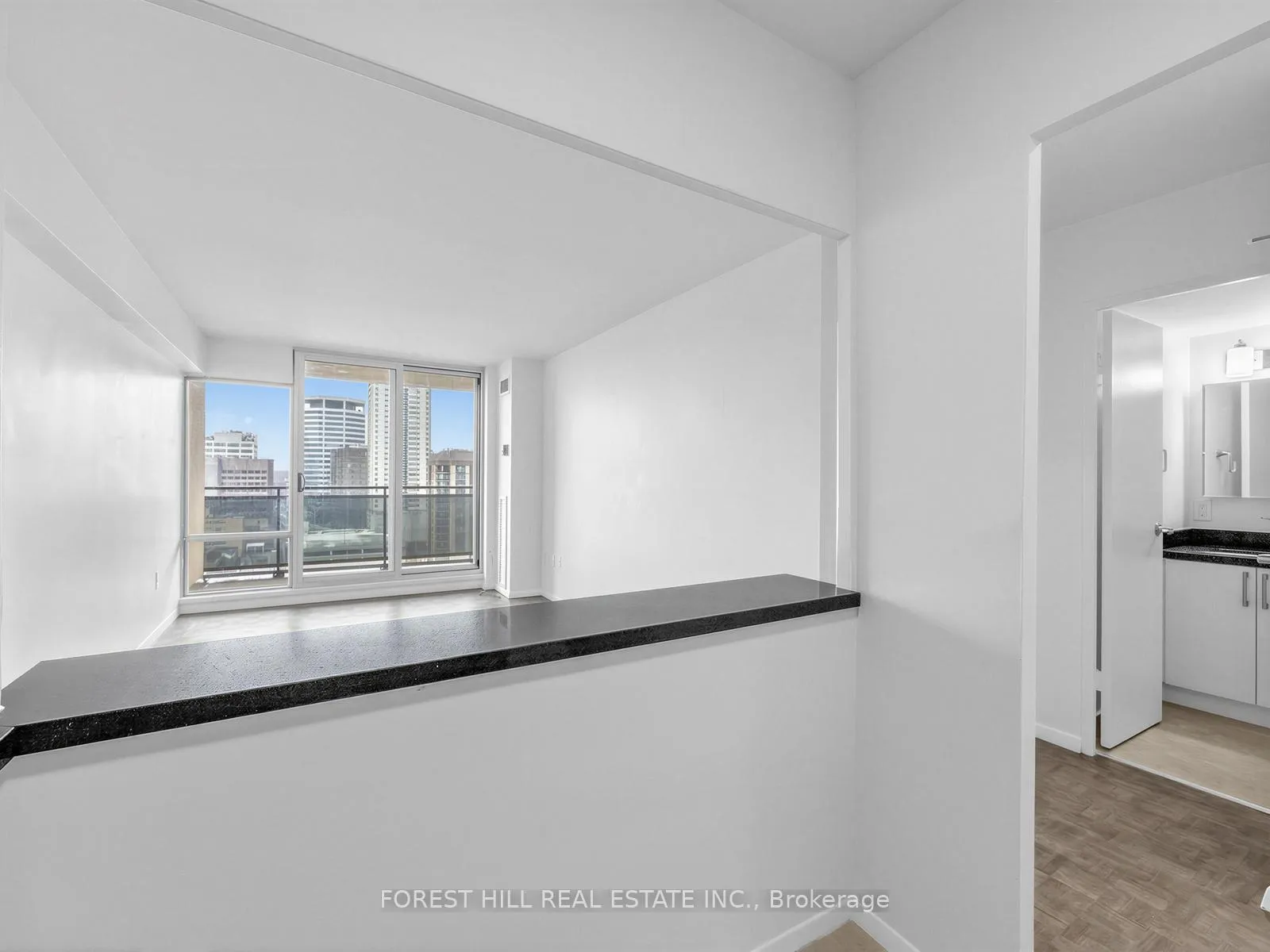 Photo 5 of Unit 1503, 7 Jackes Avenue, Toronto, Rosedale-Moore Park — HOMEH