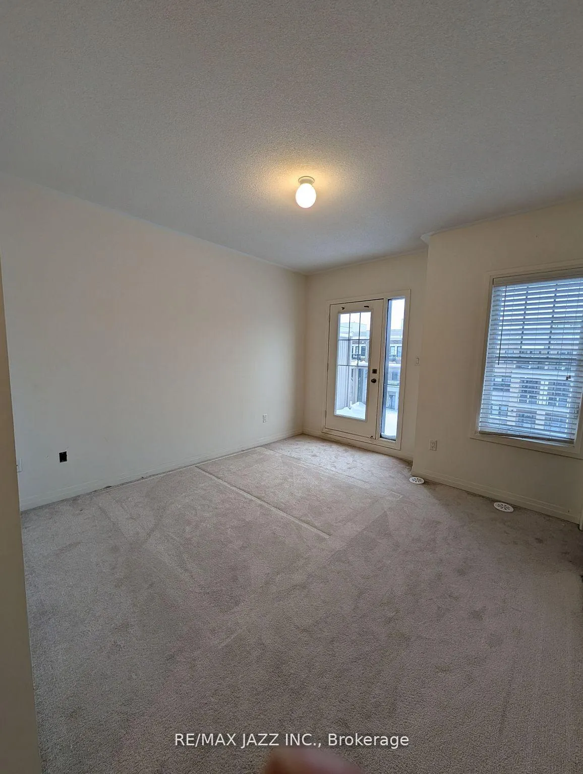 Photo 18 of 19 Clarington Boulevard, Clarington, Bowmanville — HOMEH