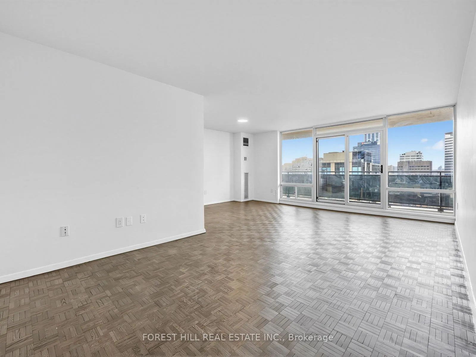 Photo 4 of Unit 1704, 7 Jackes Avenue, Toronto, Rosedale-Moore Park — HOMEH