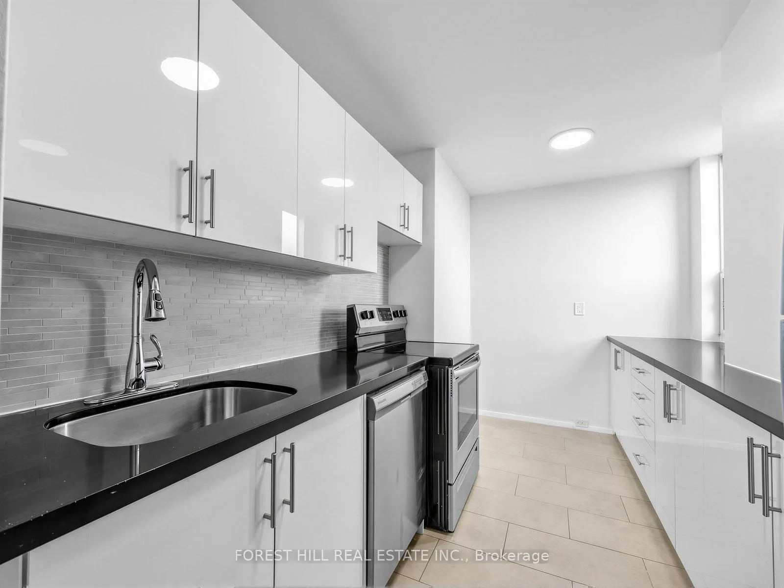 Photo 12 of Unit 1704, 7 Jackes Avenue, Toronto, Rosedale-Moore Park — HOMEH