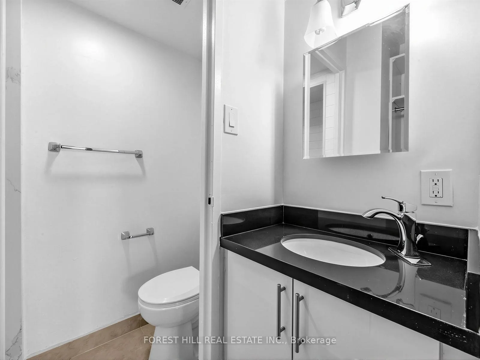Photo 22 of Unit 1704, 7 Jackes Avenue, Toronto, Rosedale-Moore Park — HOMEH