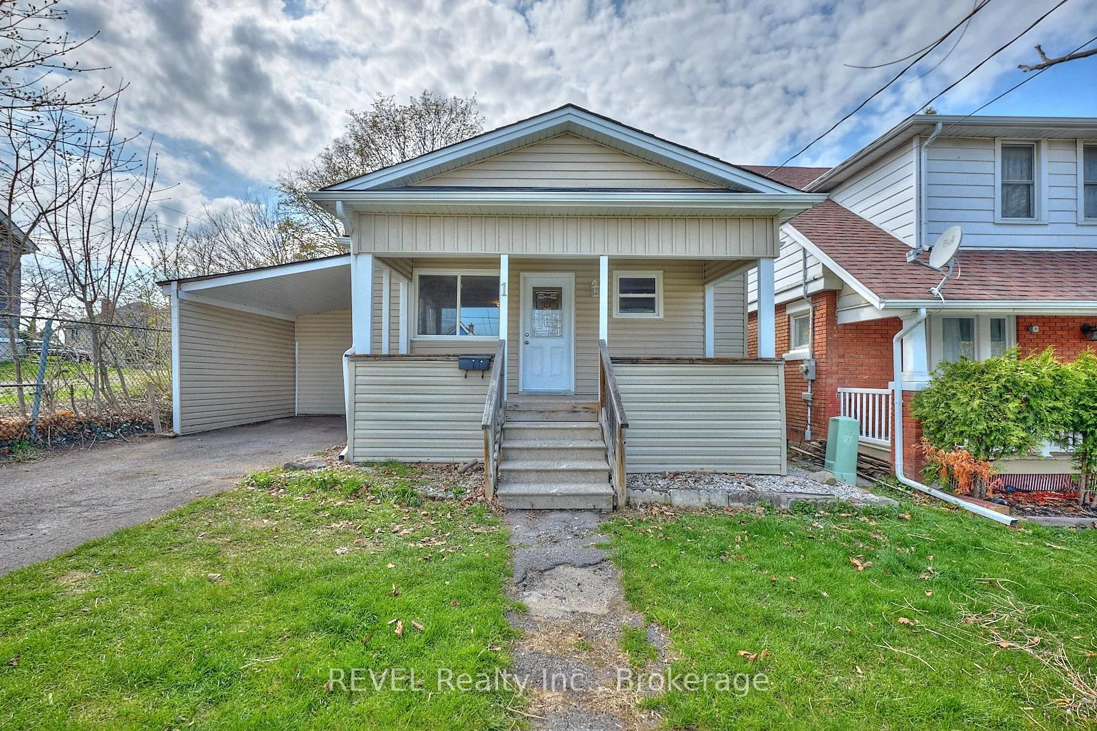 Photo 4 of 1 Berryman Avenue, St. Catharines, E. Chester — HOMEH