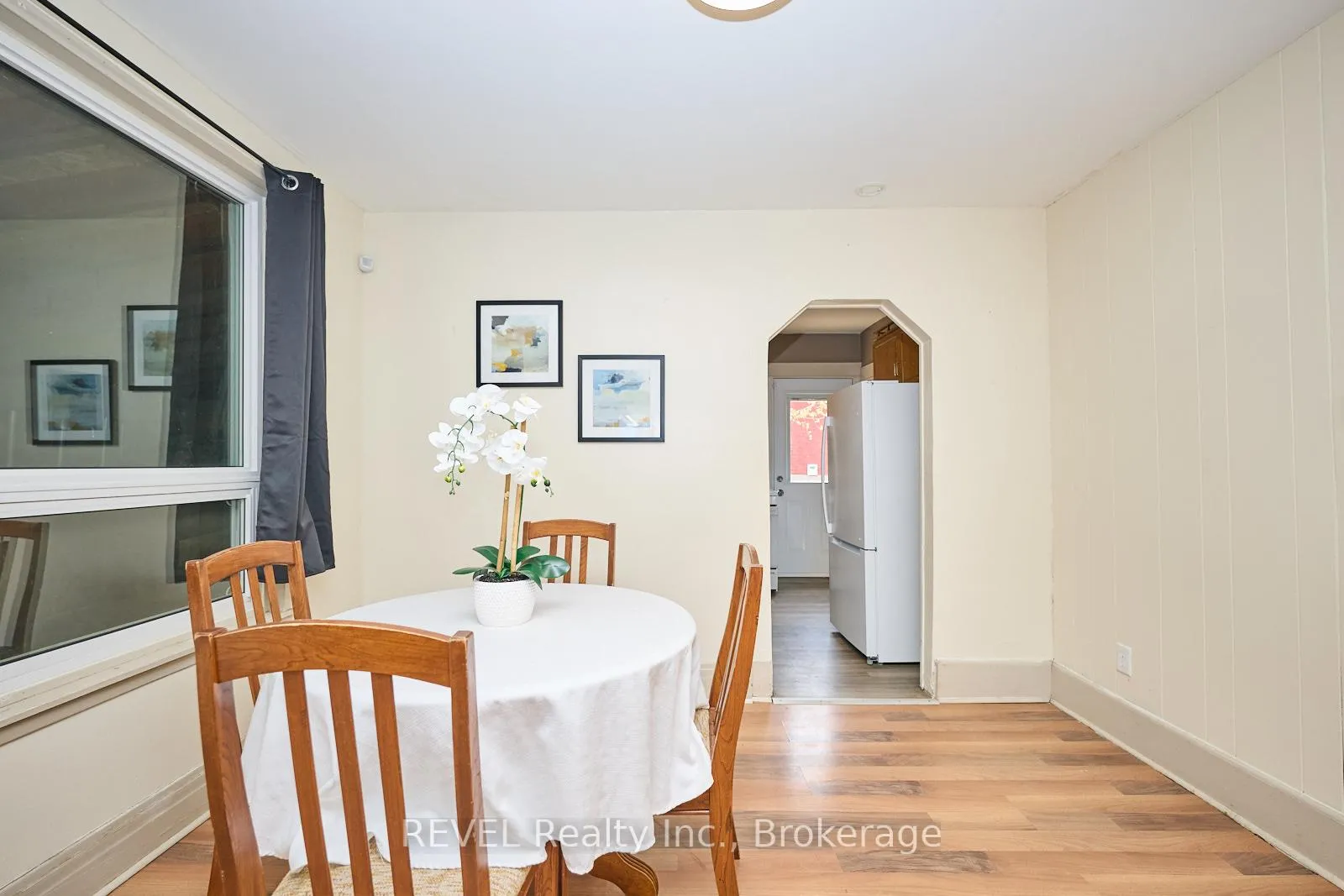 Photo 8 of 1 Berryman Avenue, St. Catharines, E. Chester — HOMEH