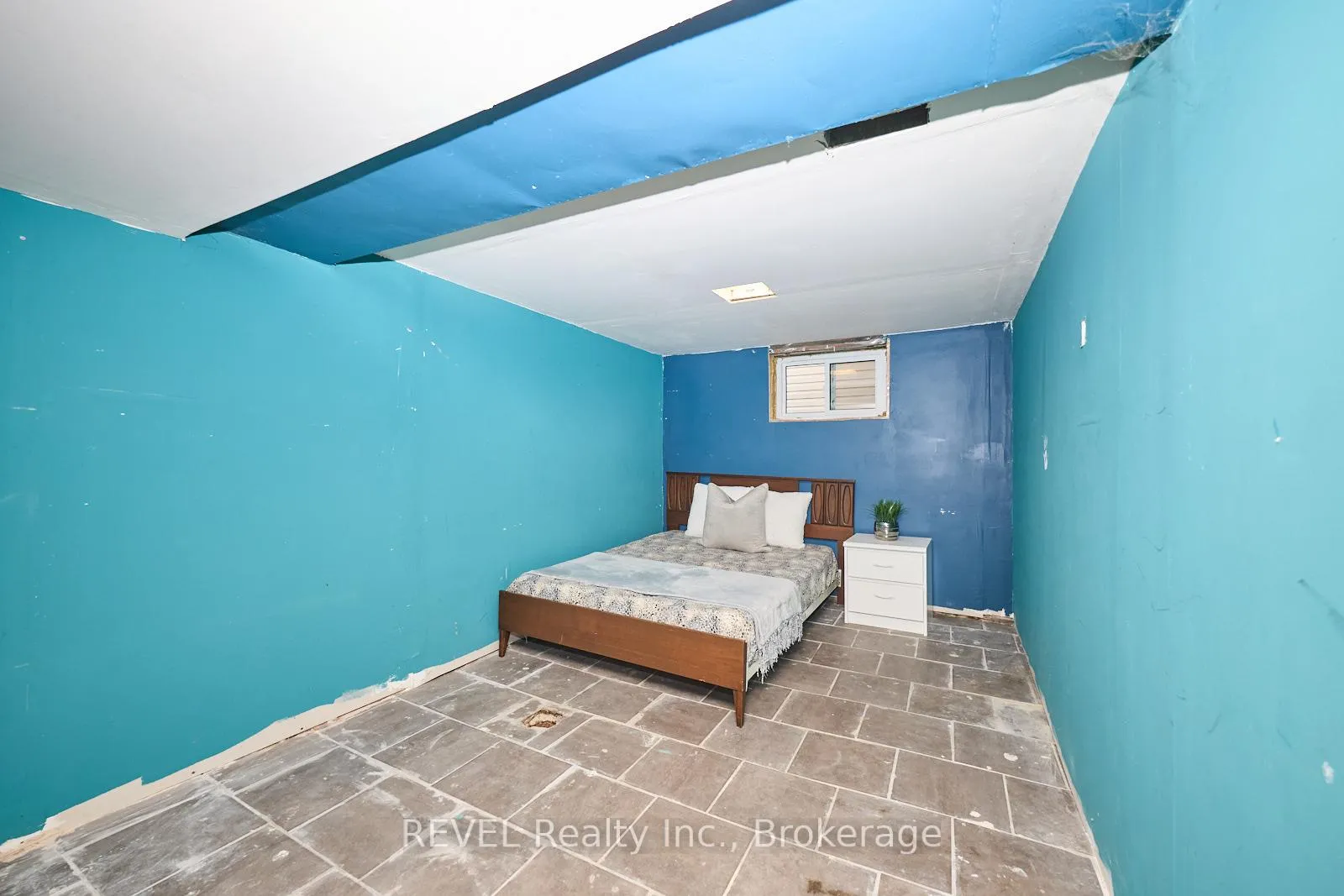Photo 20 of 1 Berryman Avenue, St. Catharines, E. Chester — HOMEH